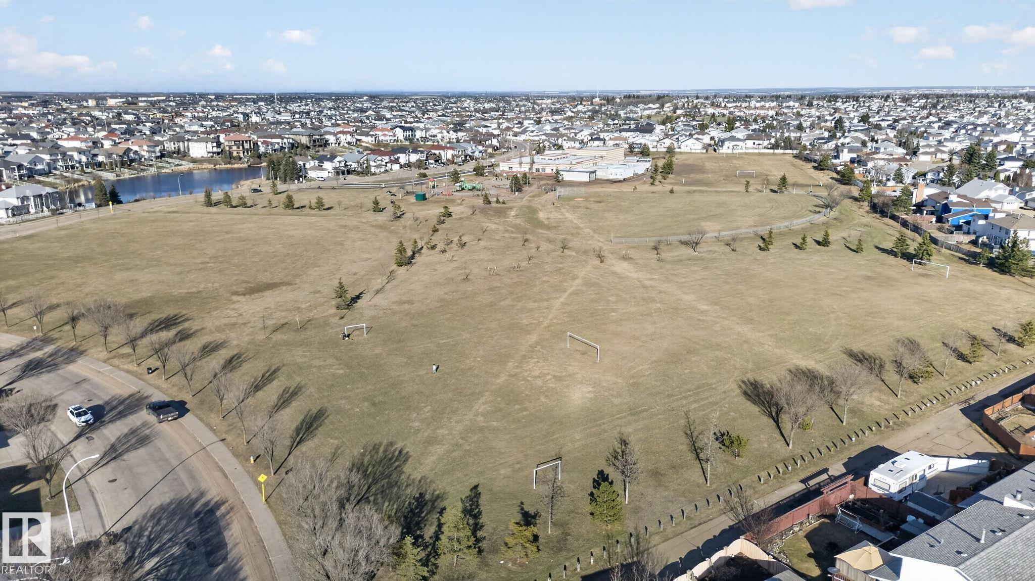 https://zimg.paragon.ice.com/ParagonImages/Property/PM/RAE/225398294/56/0/0/64155d645d957ca611c36d7ba2dd9213/1/f36d99b2f10a77b2c1966e5f8195df48/225398294-f9cf67eb-868d-447d-befb-b4d8e78e26f8.JPG