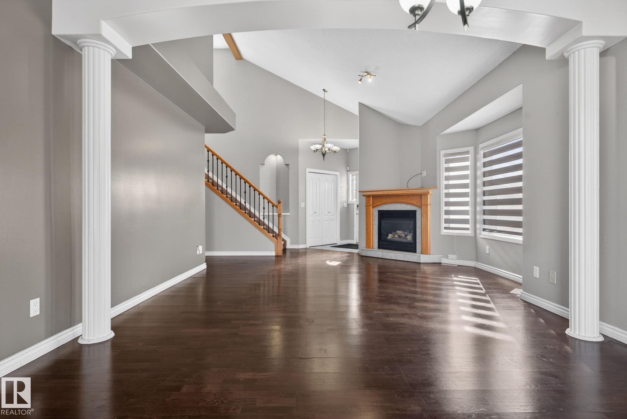 https://zimg.paragon.ice.com/ParagonImages/Property/PM/RAE/225398294/8/0/0/07d4b93c22f700de804f788e3dfbe931/1/f36d99b2f10a77b2c1966e5f8195df48/225398294-e0c95356-5cf7-4e19-858a-4b0e4bc11eb5.JPG