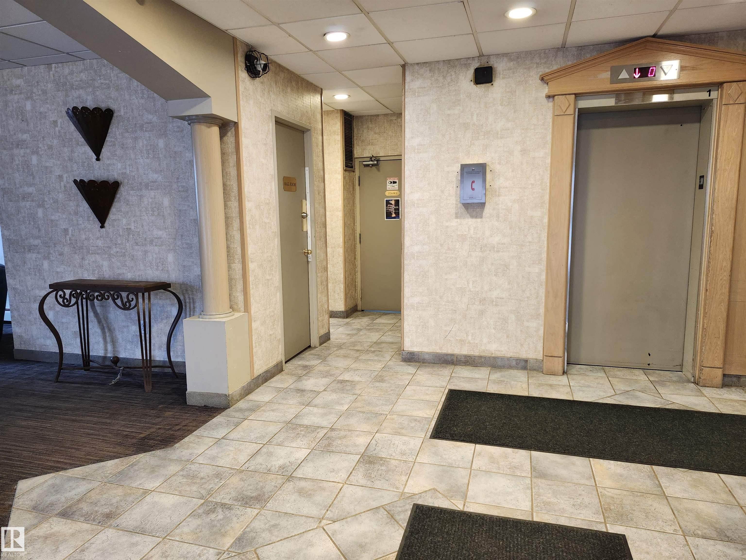 https://zimg.paragon.ice.com/ParagonImages/Property/PM/RAE/225398295/20/0/0/352005d38b0d7af4c60141422b2b5a1a/1/f650e7ab8b0c006a7f5e2681cd0370b6/225398295-716ee978-a357-48a5-89c0-8d940925348c.JPG