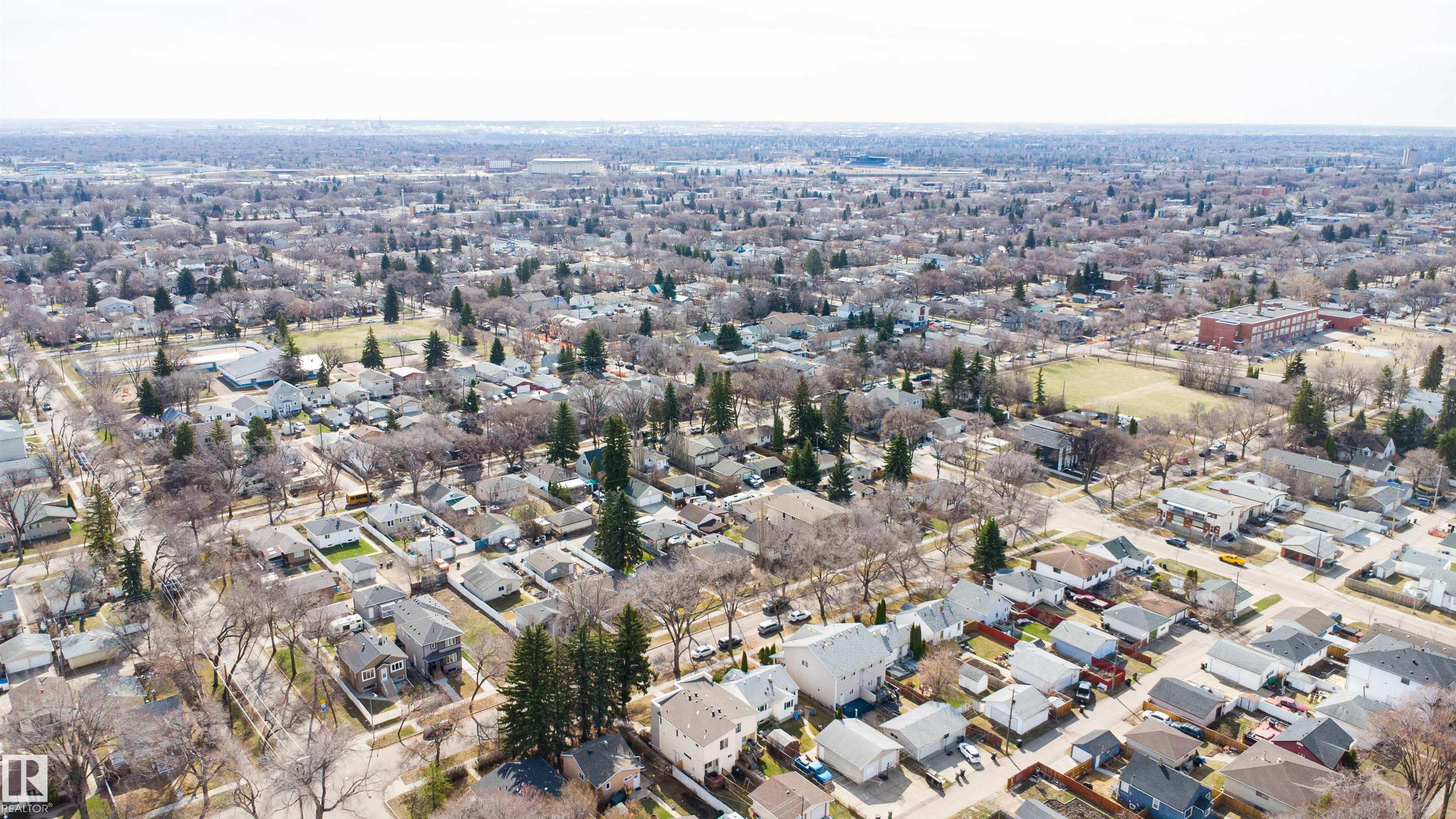 Photo 38 at 12411 90 Street NW, Delton, Edmonton