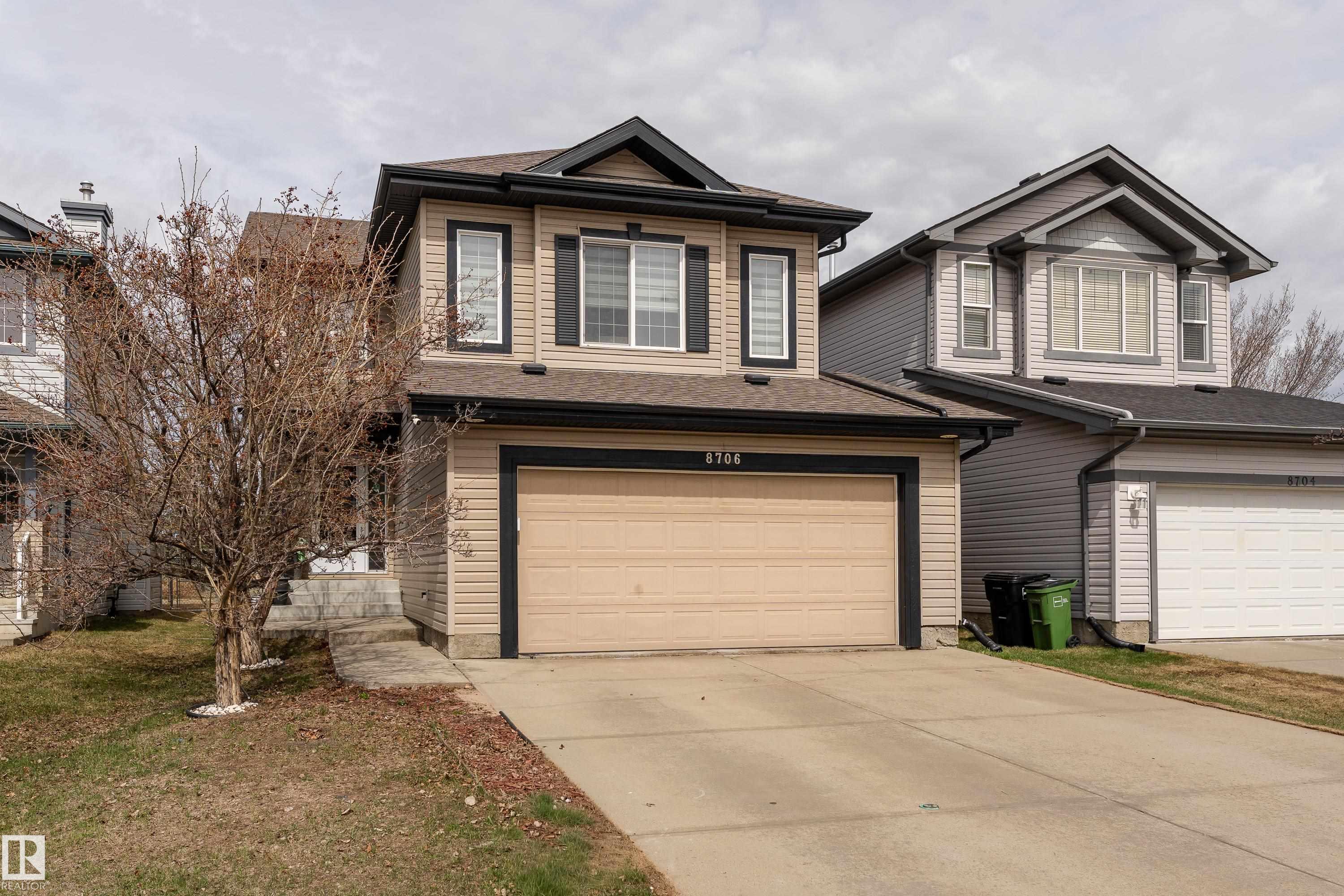 Photo 2 at 8706 175 Avenue NW, Klarvatten, Edmonton