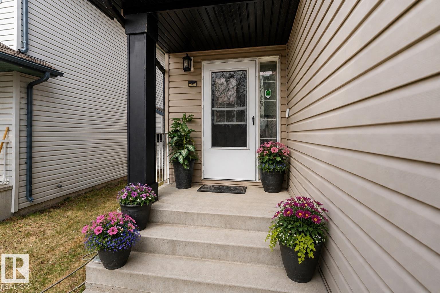 Photo 12 at 8706 175 Avenue NW, Klarvatten, Edmonton
