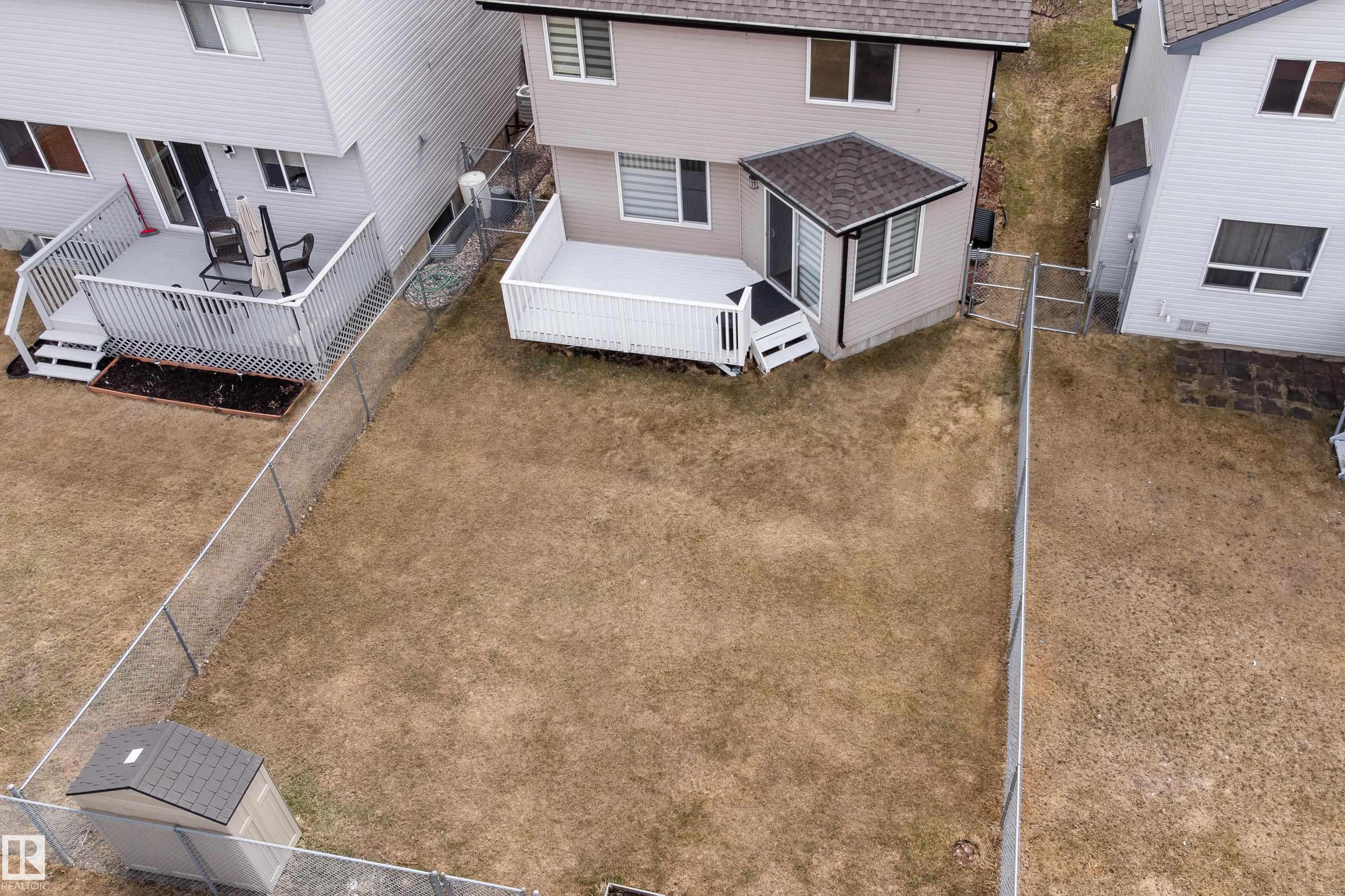 Photo 10 at 8706 175 Avenue NW, Klarvatten, Edmonton