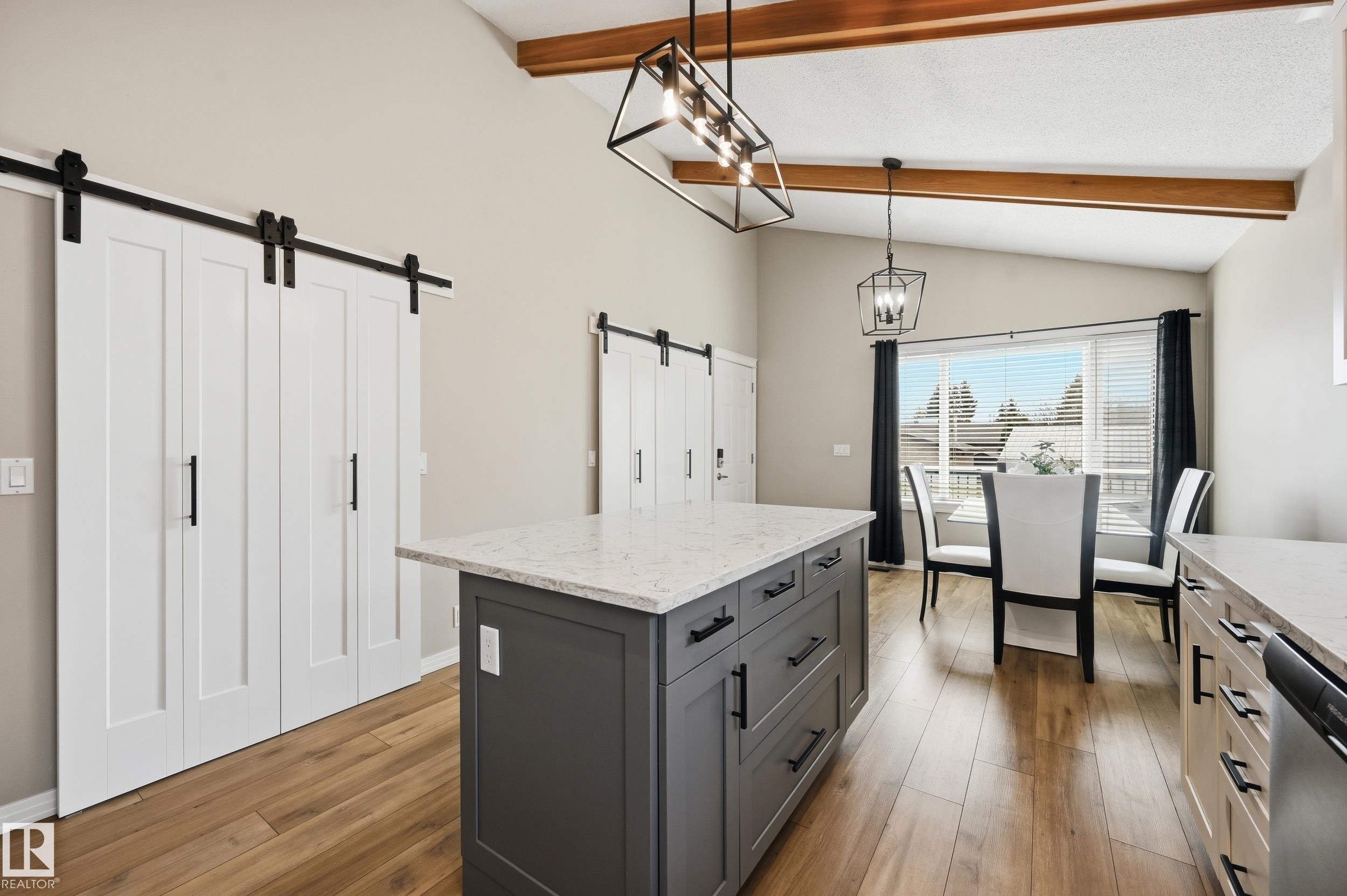 https://zimg.paragon.ice.com/ParagonImages/Property/PM/RAE/225398308/12/0/0/bc36168b35c7c26fcfcd97c102ac51b3/1/f0b8484077368edbc89969676f260d6b/225398308-84e8d720-93db-4bd5-a078-9af120fb6f00.JPG