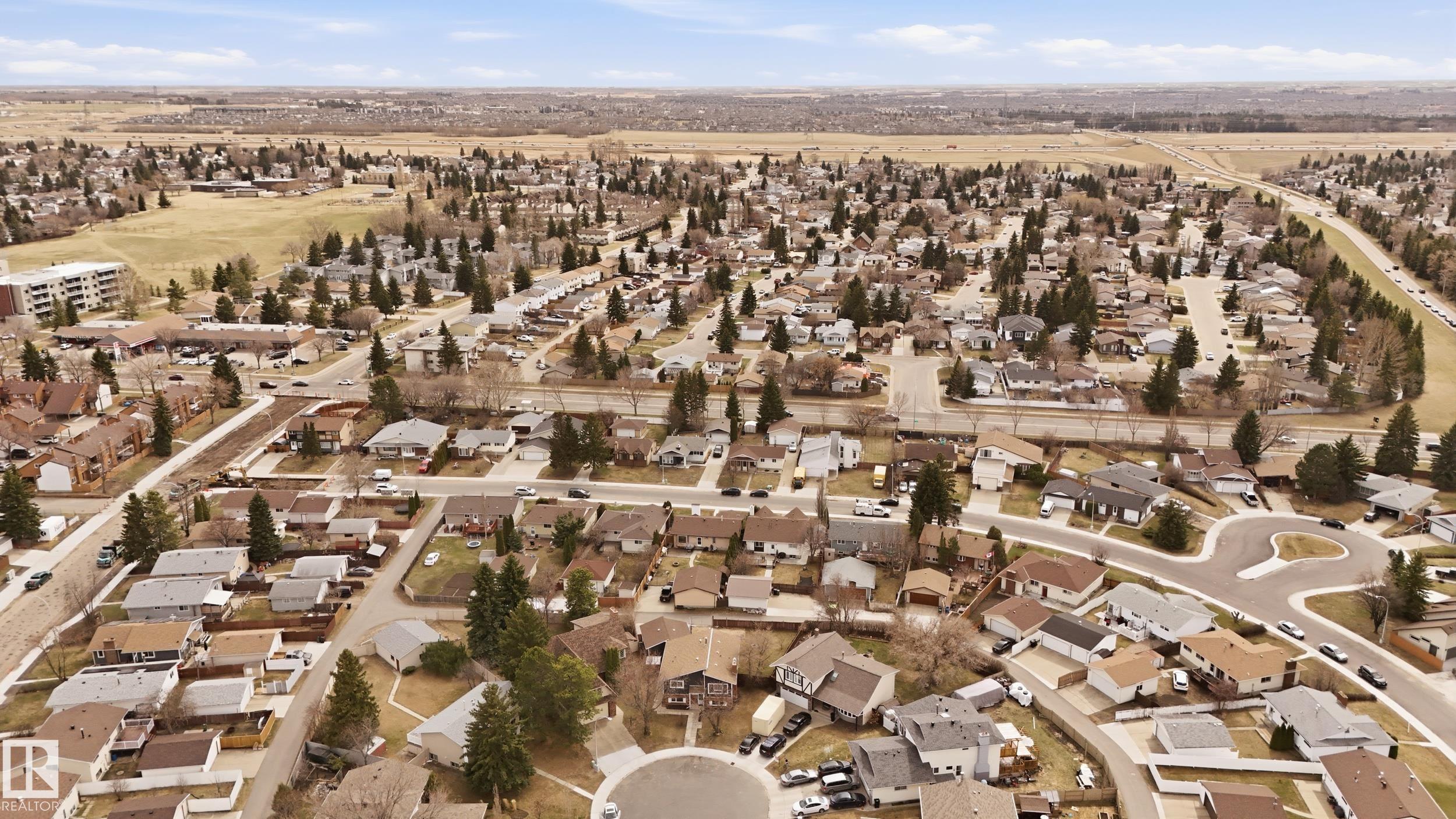 https://zimg.paragon.ice.com/ParagonImages/Property/PM/RAE/225398308/67/0/0/9facd1f0984004c853d998a977d6e202/1/f0b8484077368edbc89969676f260d6b/225398308-97d670b1-9239-4e77-b10a-042ec9e24736.JPG