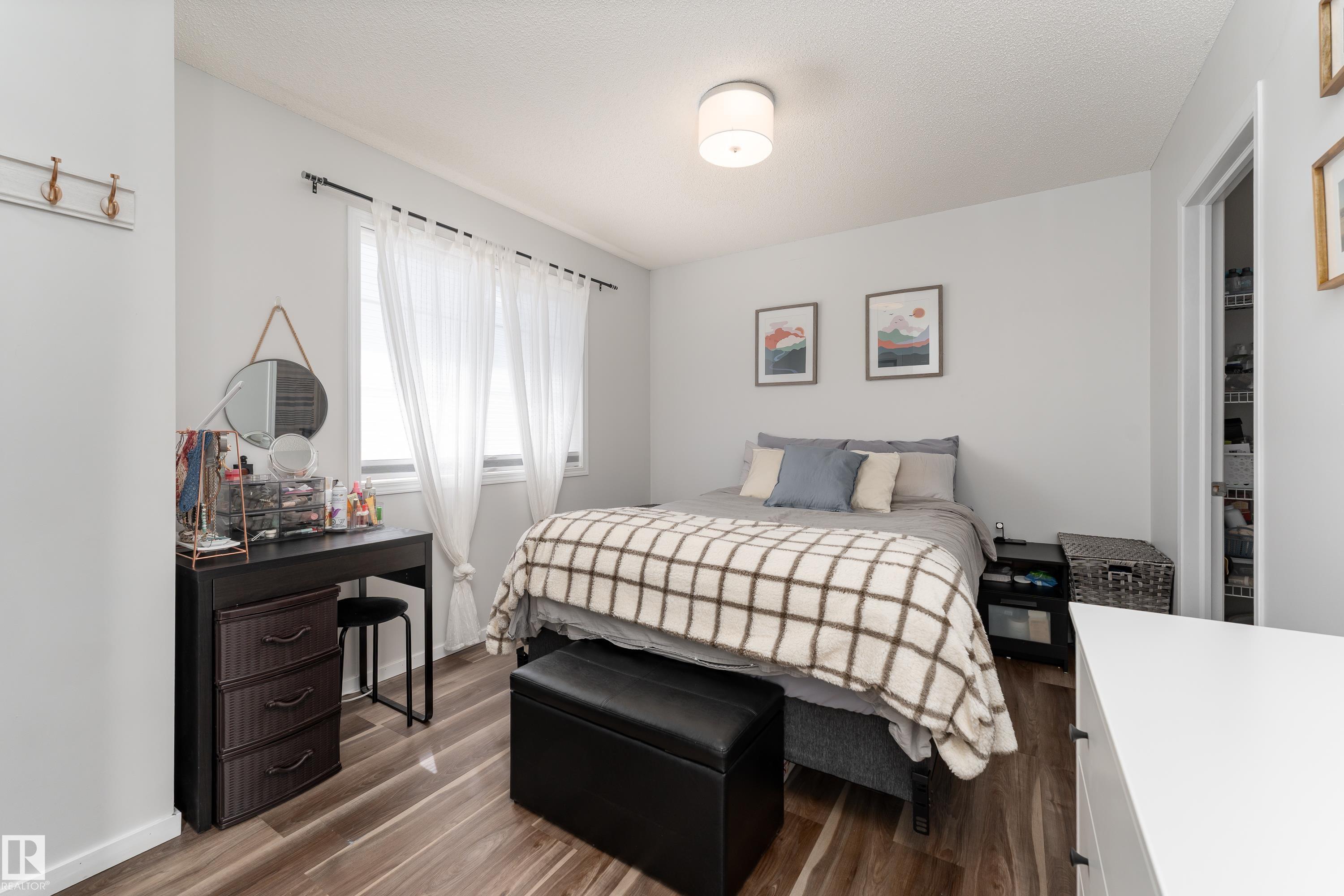 https://zimg.paragon.ice.com/ParagonImages/Property/PM/RAE/225398313/19/0/0/d43fdcd8b18d81af721078d519ce560a/1/f3883be4207a453c4d3e870e04db63b8/225398313-445a2fcd-cef2-4d66-939b-c28de96bff9e.JPG