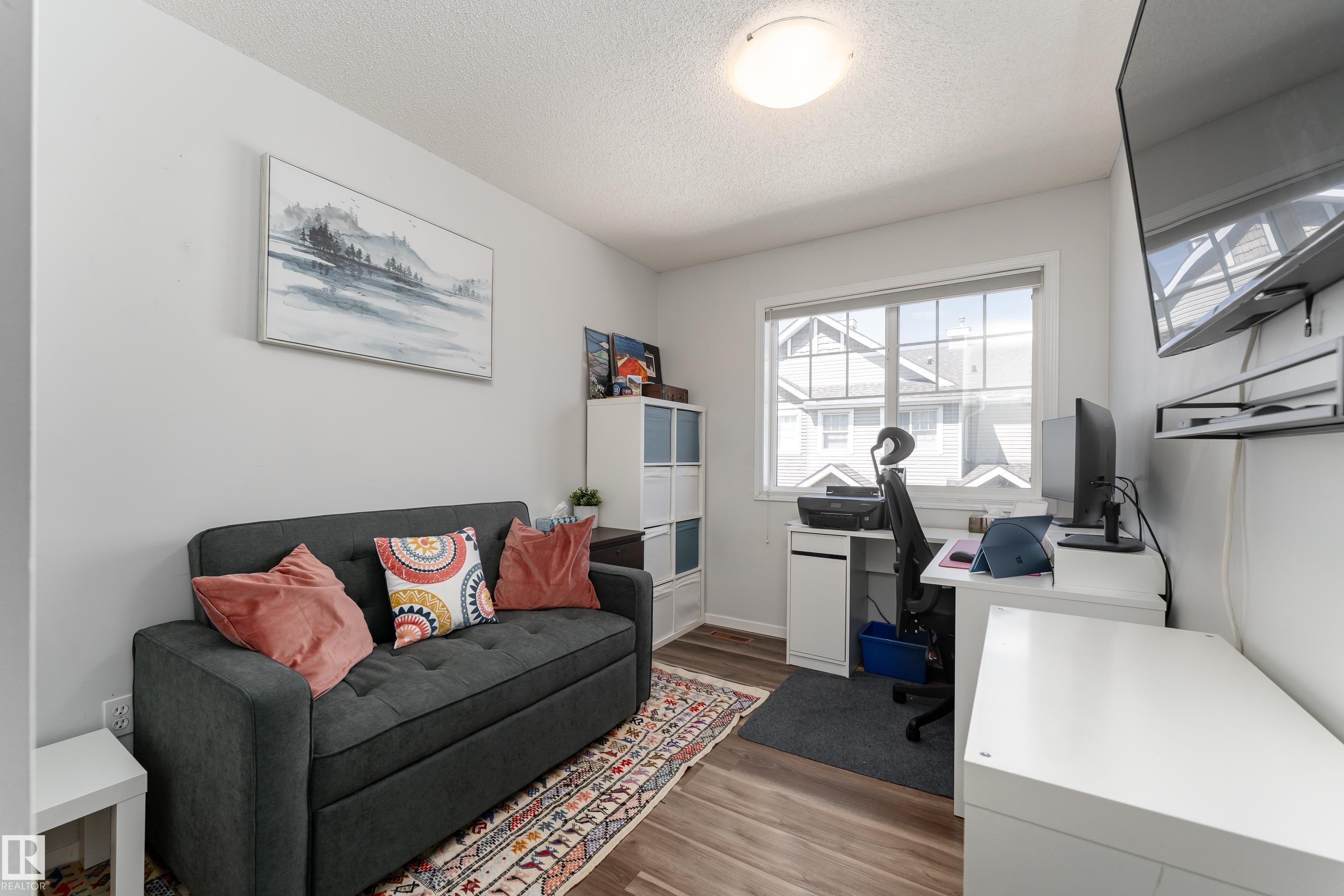 https://zimg.paragon.ice.com/ParagonImages/Property/PM/RAE/225398313/25/0/0/e38481b33a8aebca93f994a17f40954c/1/f3883be4207a453c4d3e870e04db63b8/225398313-784d7201-9e10-418c-904b-673bddb7a37d.JPG