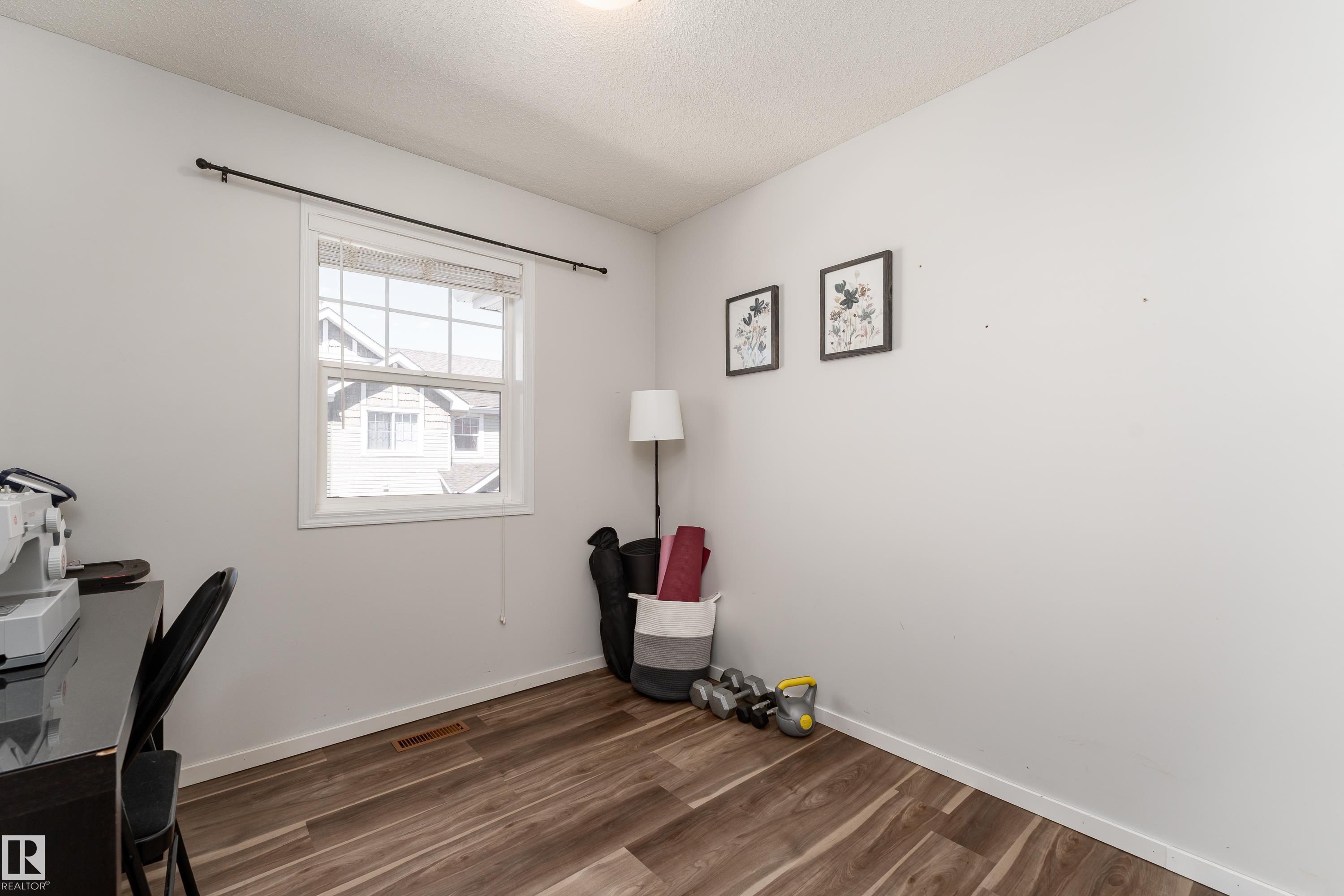 https://zimg.paragon.ice.com/ParagonImages/Property/PM/RAE/225398313/28/0/0/5f8ccd320e892ea4e3e61230b6879444/1/f3883be4207a453c4d3e870e04db63b8/225398313-d9988302-2422-49ab-9bb1-791831e14f7c.JPG