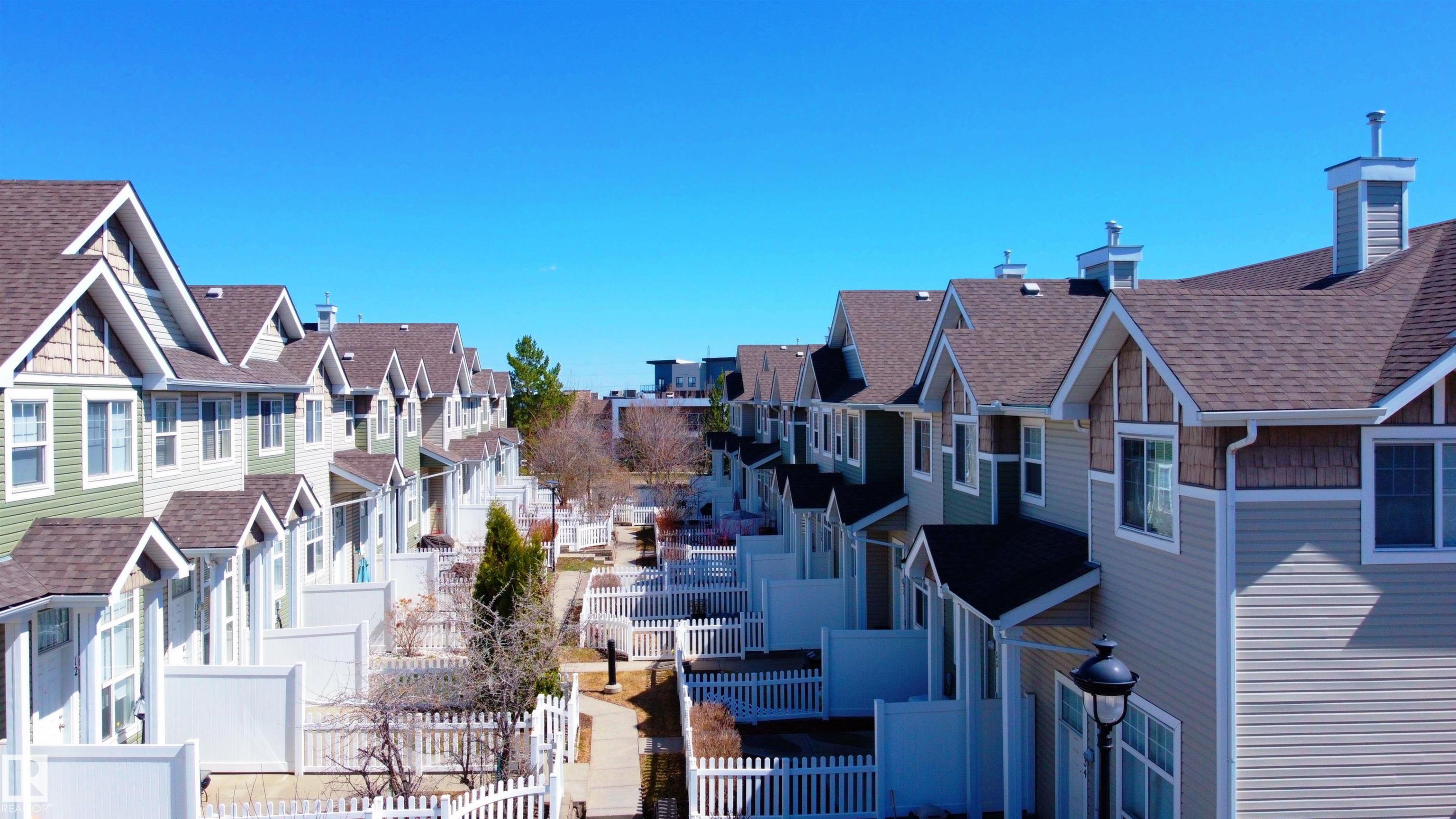https://zimg.paragon.ice.com/ParagonImages/Property/PM/RAE/225398313/36/0/0/c0c6fbd0599125da5d6da8660defd241/1/f3883be4207a453c4d3e870e04db63b8/225398313-4fede1c1-8bf0-492b-81d9-c0b9f5566d06.JPG