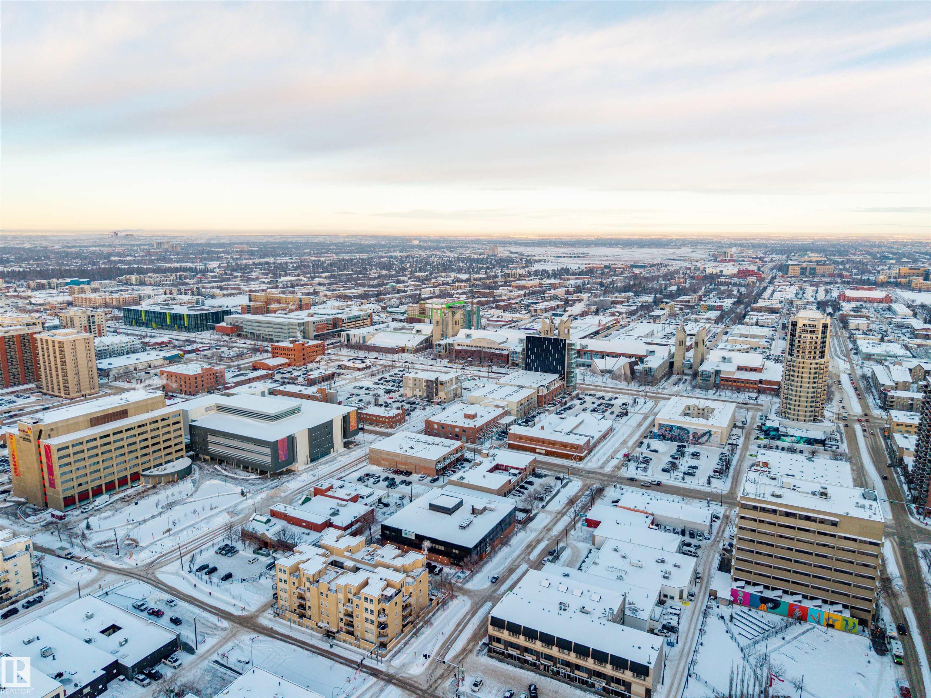 https://zimg.paragon.ice.com/ParagonImages/Property/PM/RAE/225398316/19/0/0/4ae46246c5b346bd3fc8a895f9adbb6b/1/fbcb8a4a20c7c5a125780a8d2302e896/225398316-A337A074-1387-4612-8224-80AA35F02879.JPG