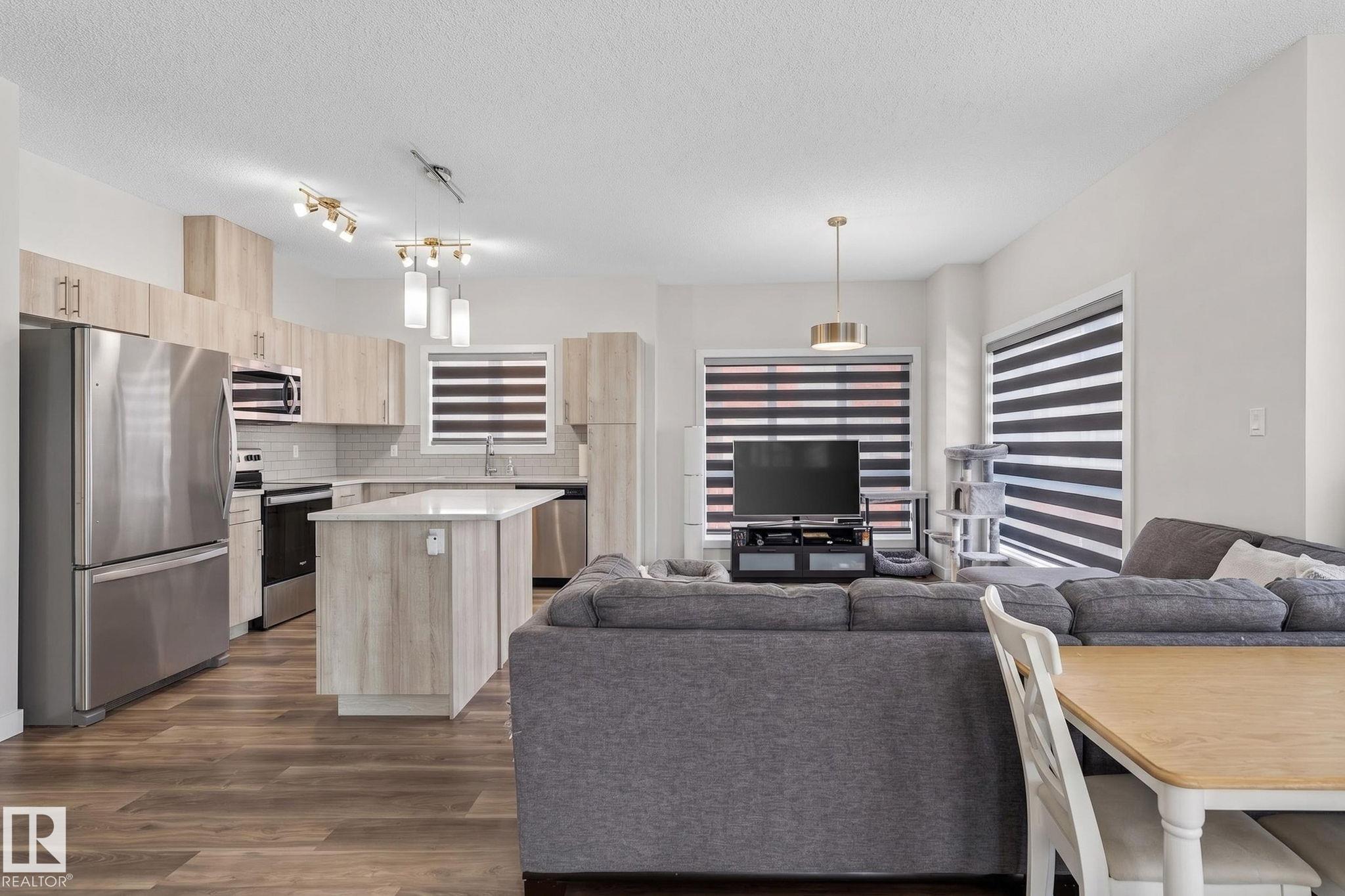 Photo 18 at 37 - 979 Crystallina Nera Way NW, Crystallina Nera West, Edmonton