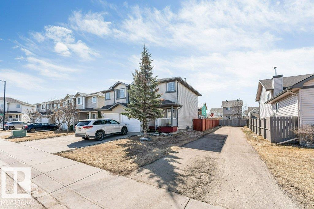 Photo 2 at 2317 27 Avenue NW, Silver Berry, Edmonton