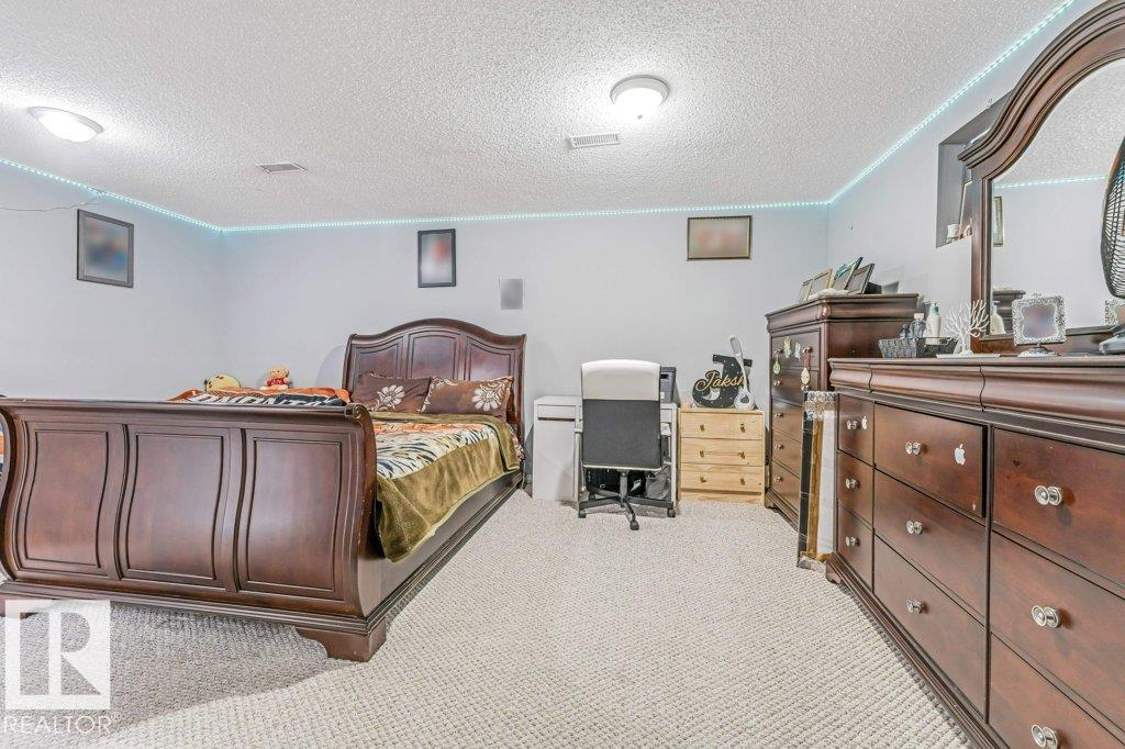 Photo 15 at 2317 27 Avenue NW, Silver Berry, Edmonton