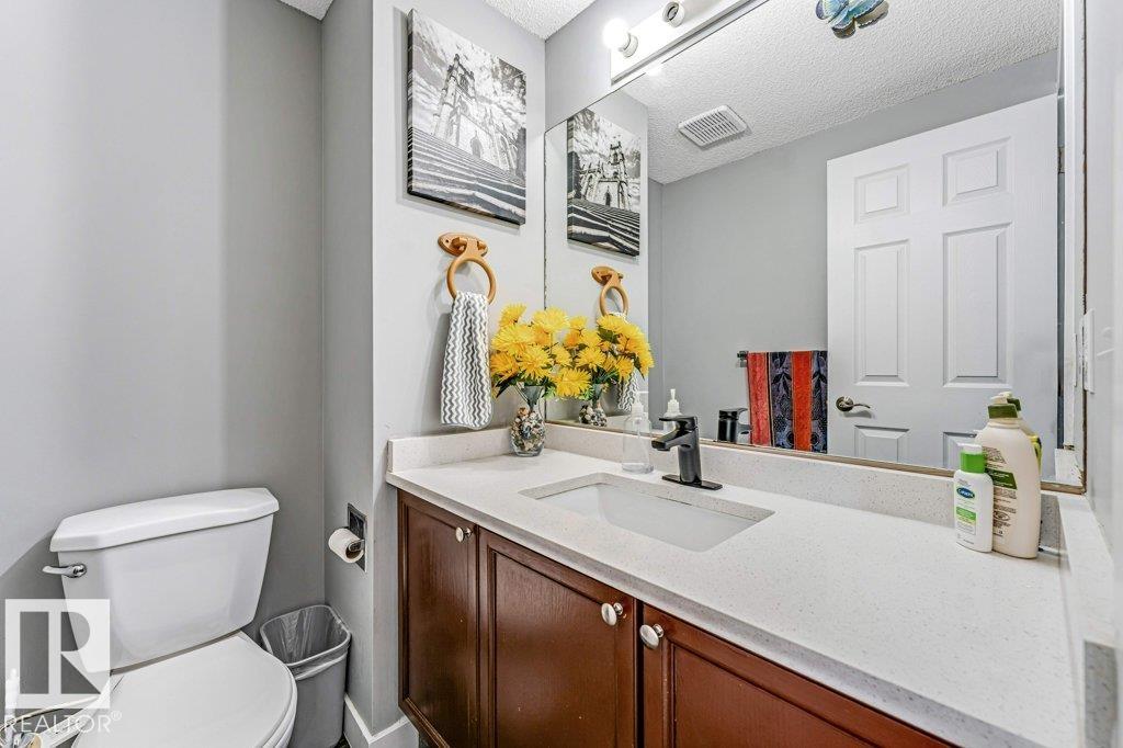 Photo 10 at 2317 27 Avenue NW, Silver Berry, Edmonton