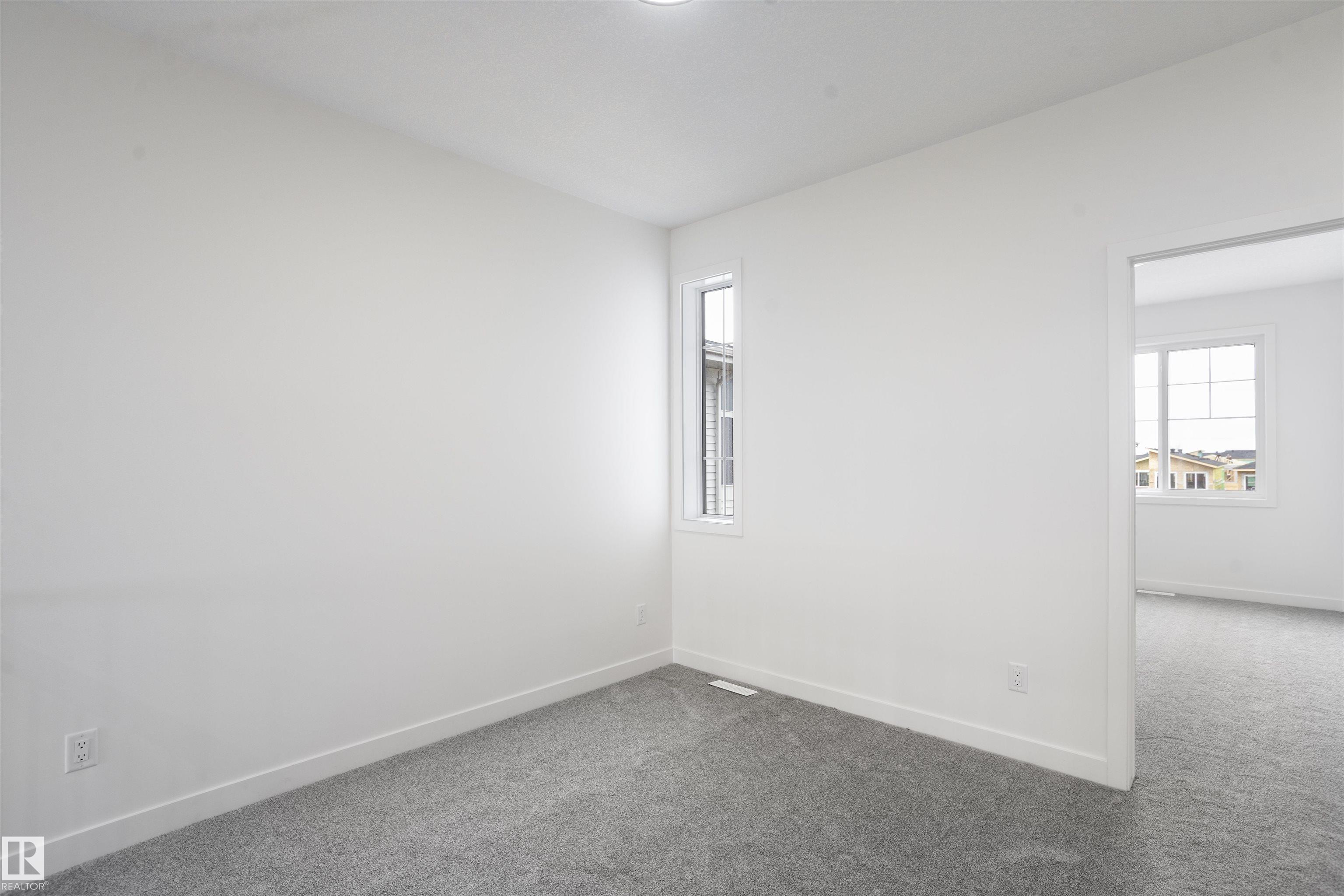 https://zimg.paragon.ice.com/ParagonImages/Property/PM/RAE/225398329/39/0/0/813f38774d05e86449a0bc7bc0c58cad/1/ed25caf833f5da93676b9fe7b96afc94/225398329-242e4ede-4e02-4c7c-870d-bb7103819387.JPG