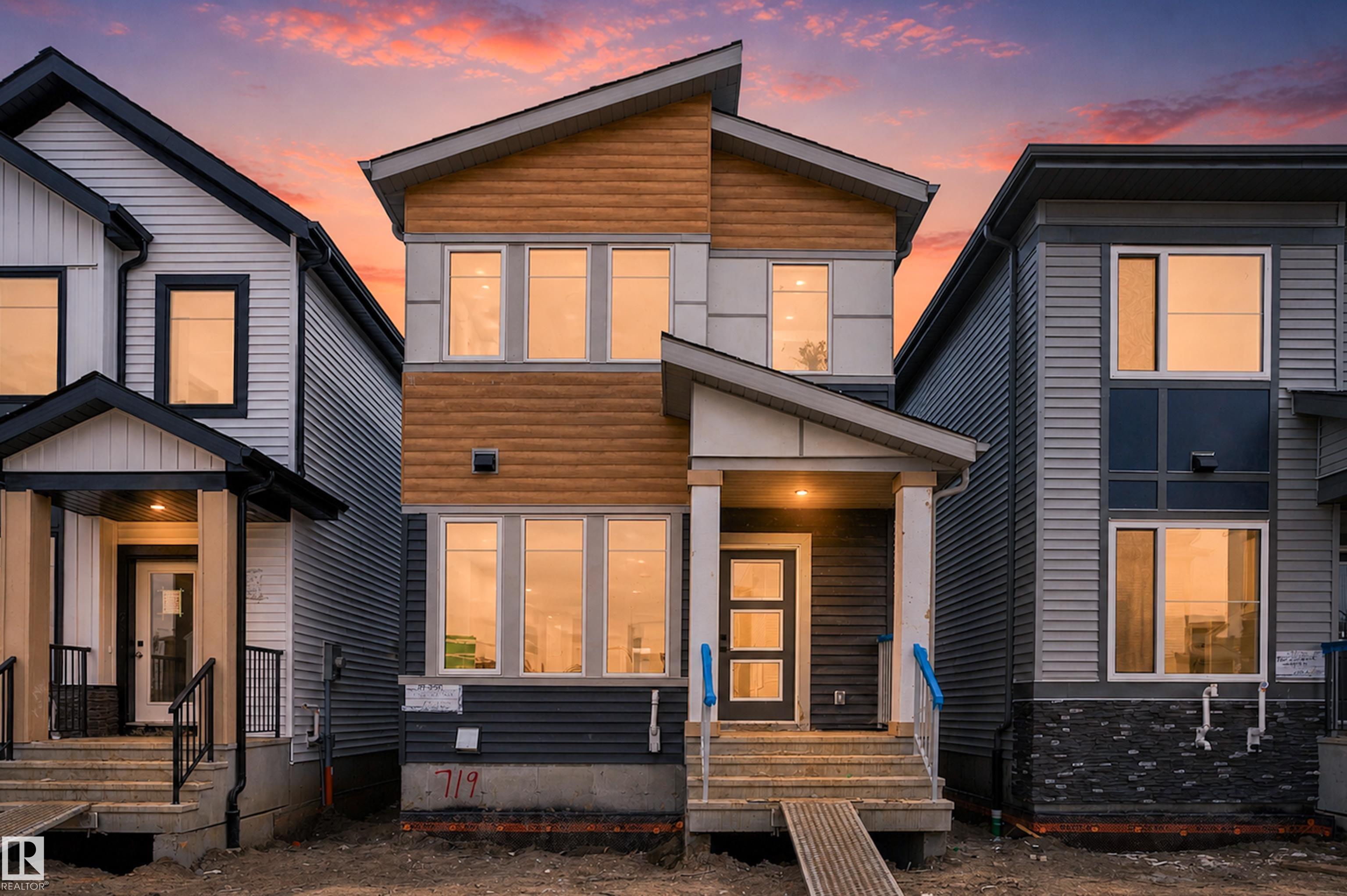 719 30 Street SW, Alces, Edmonton