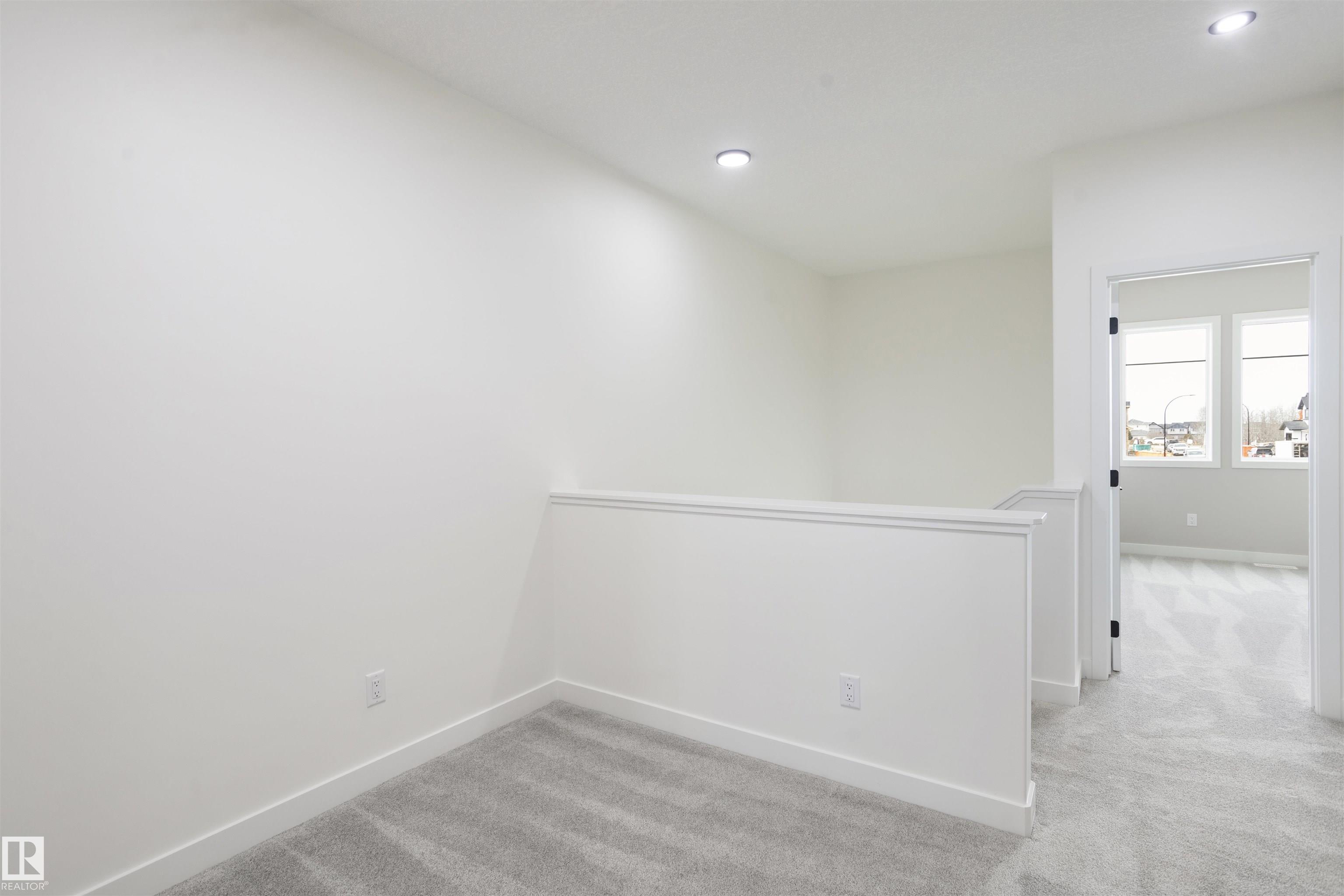 https://zimg.paragon.ice.com/ParagonImages/Property/PM/RAE/225398331/27/0/0/e8147684c19a41a3125e667c906f6aae/1/d4be34fc4ad73c1e61e3d8dfcd605797/225398331-bb523439-a3a1-4454-89a0-03d80162eb33.JPG