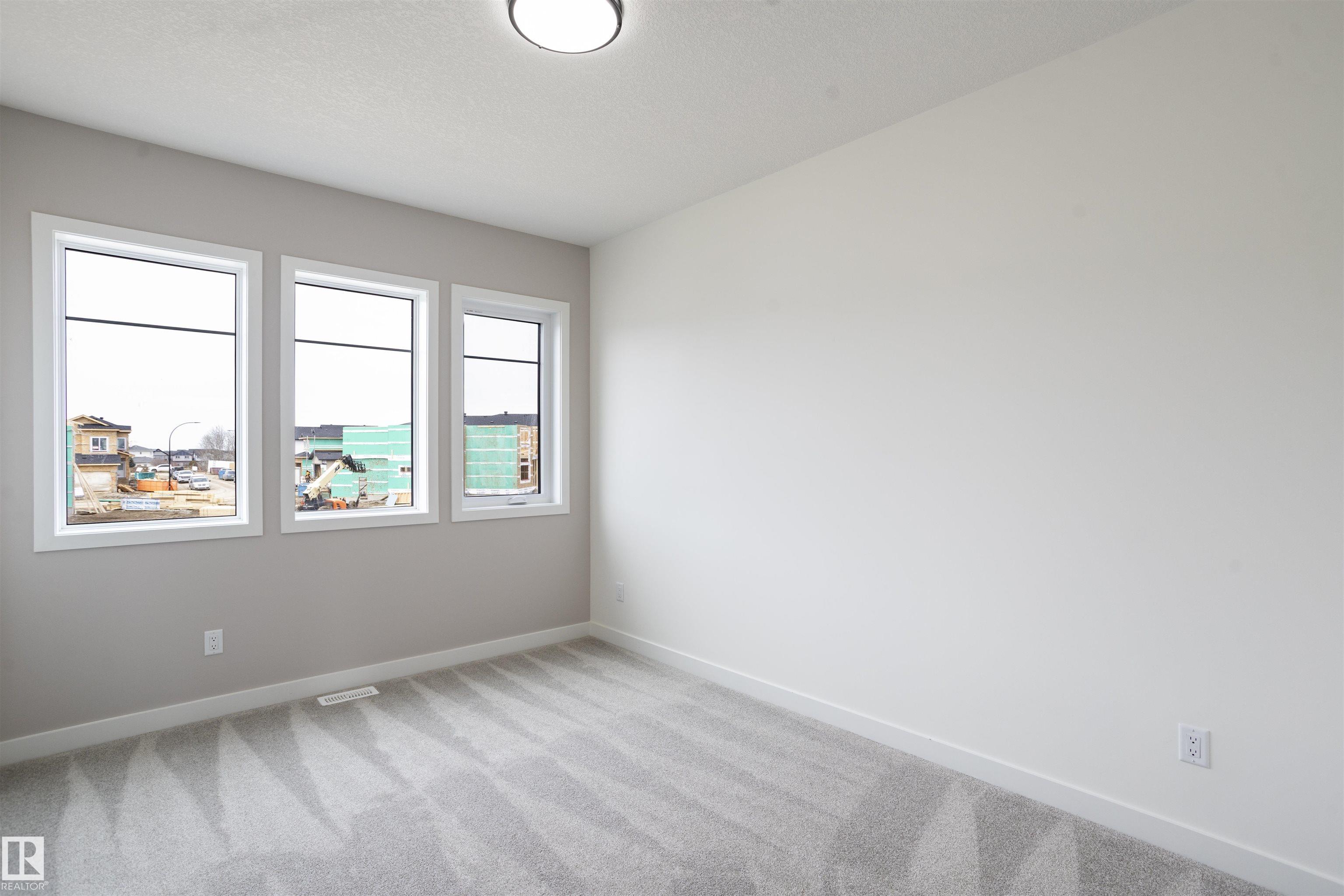 https://zimg.paragon.ice.com/ParagonImages/Property/PM/RAE/225398331/29/0/0/9b0096eee420c0d95ba78f00215be2de/1/d4be34fc4ad73c1e61e3d8dfcd605797/225398331-0470e187-6351-49c3-9ddb-8b945fbf6105.JPG