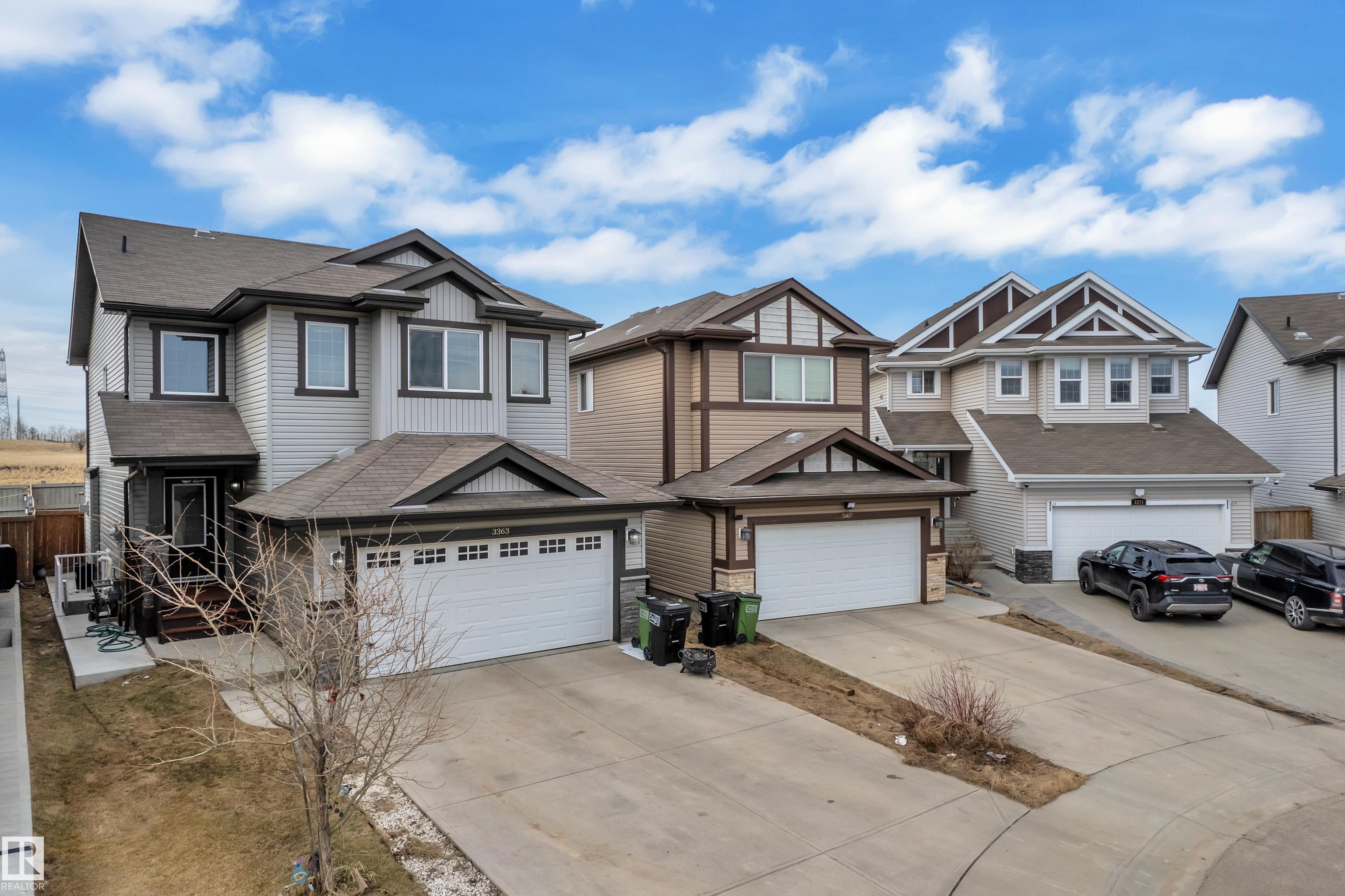 Picture for 3363 13 AV NW