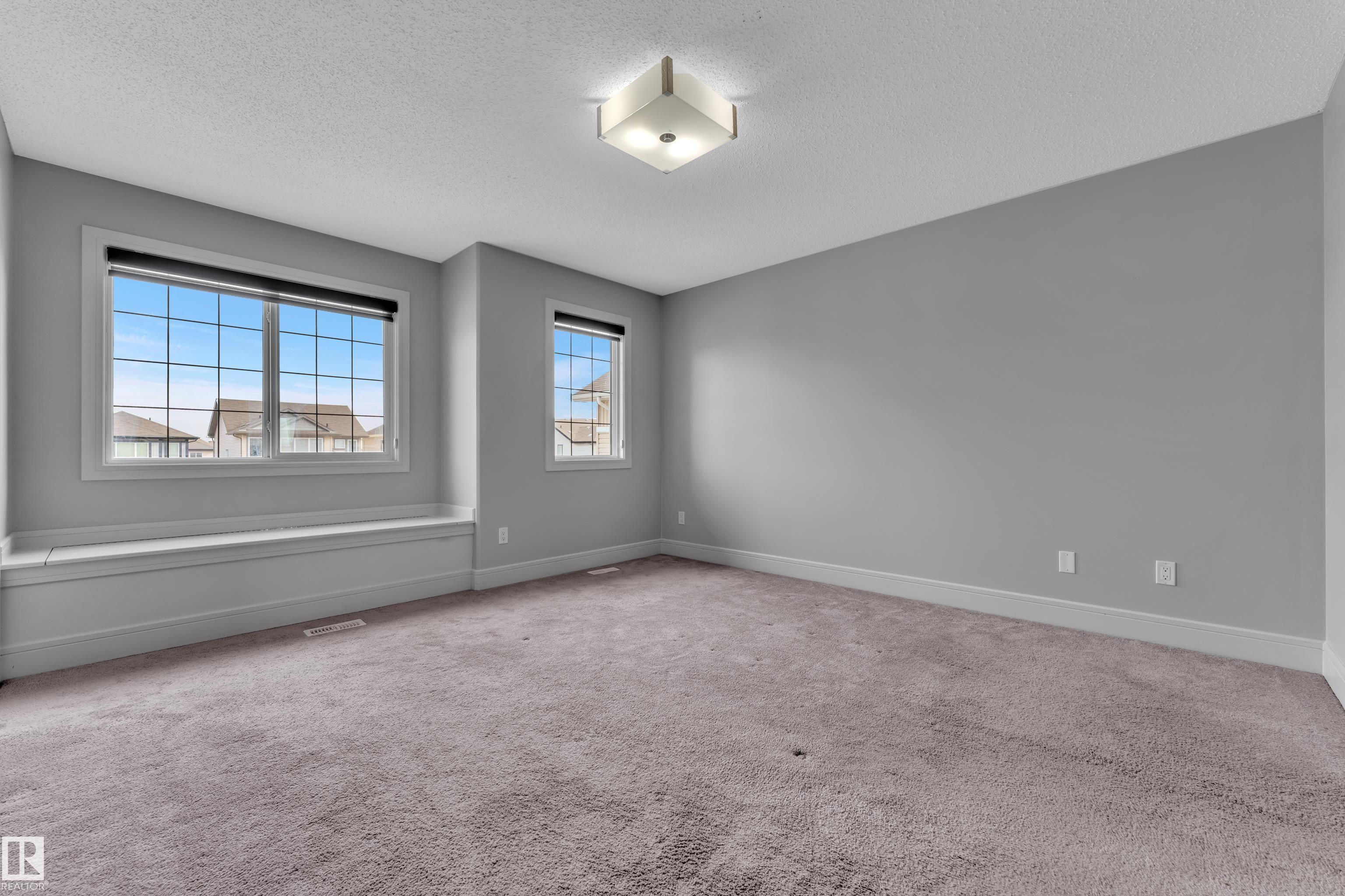 https://zimg.paragon.ice.com/ParagonImages/Property/PM/RAE/225398332/30/0/0/dda7be844043629b311990829b7f72a4/1/9721f58f35395e9fd643d5d28673c232/225398332-eb670ed6-4240-4a18-90c2-1e8419af4834.JPG