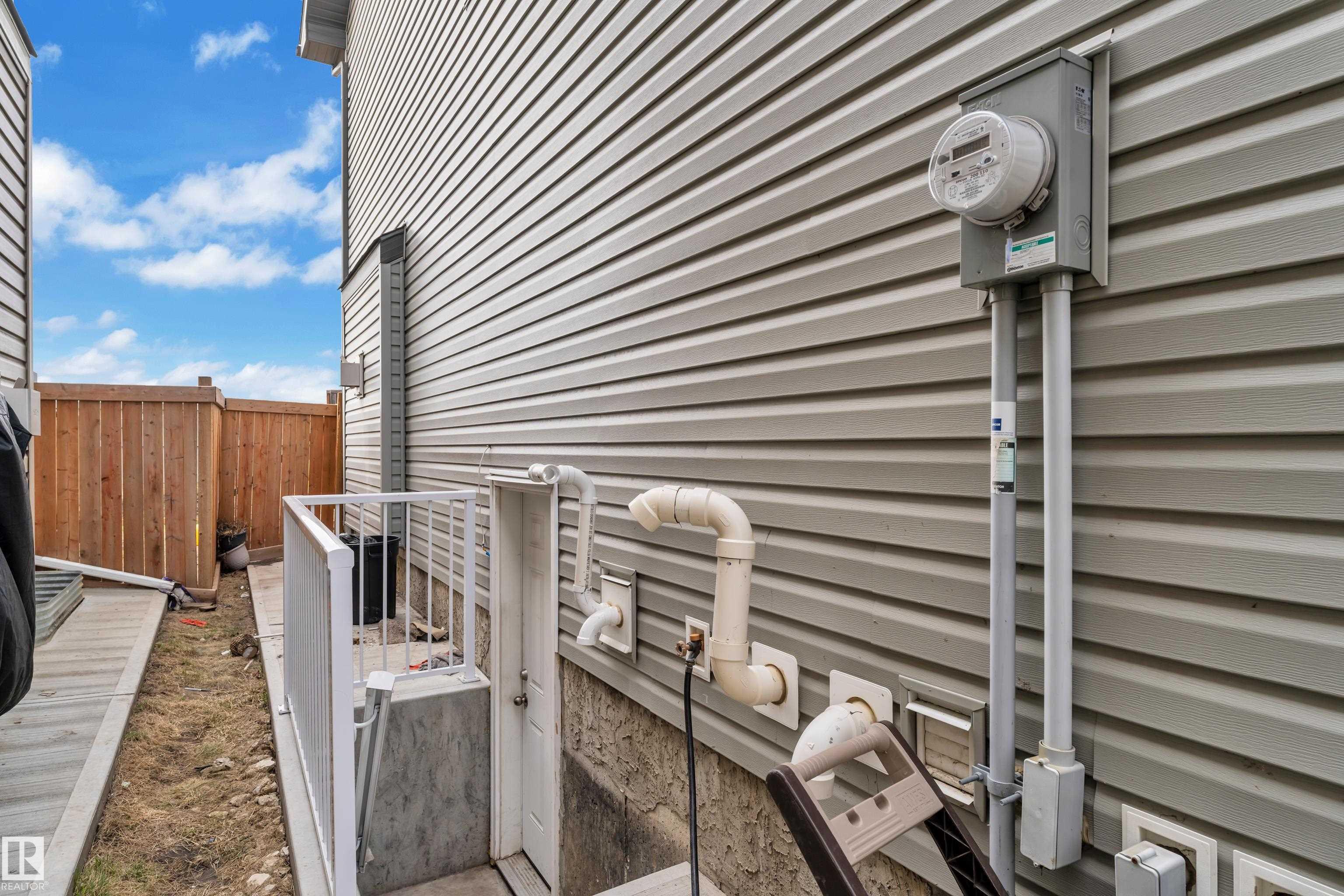 https://zimg.paragon.ice.com/ParagonImages/Property/PM/RAE/225398332/34/0/0/217809c5db88a9d3d91db9615fb71d23/1/9721f58f35395e9fd643d5d28673c232/225398332-f27531ff-a83f-434d-88be-023f31ca10bc.JPG