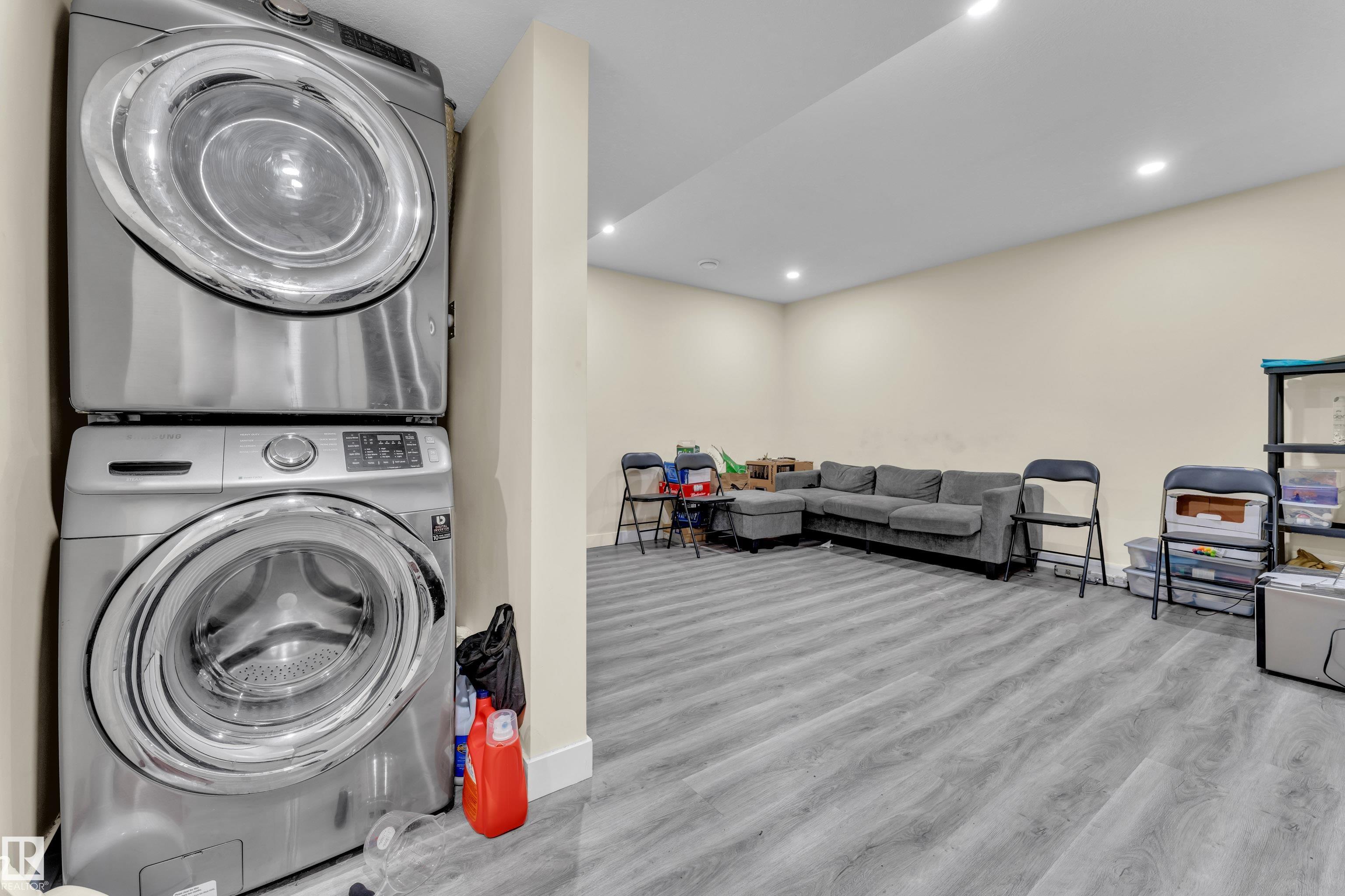 https://zimg.paragon.ice.com/ParagonImages/Property/PM/RAE/225398332/41/0/0/f2d2ae7447fff74d938180d7ae78d914/1/9721f58f35395e9fd643d5d28673c232/225398332-d4a99dc0-b6e5-464d-a1f3-32e0b5dadc8b.JPG