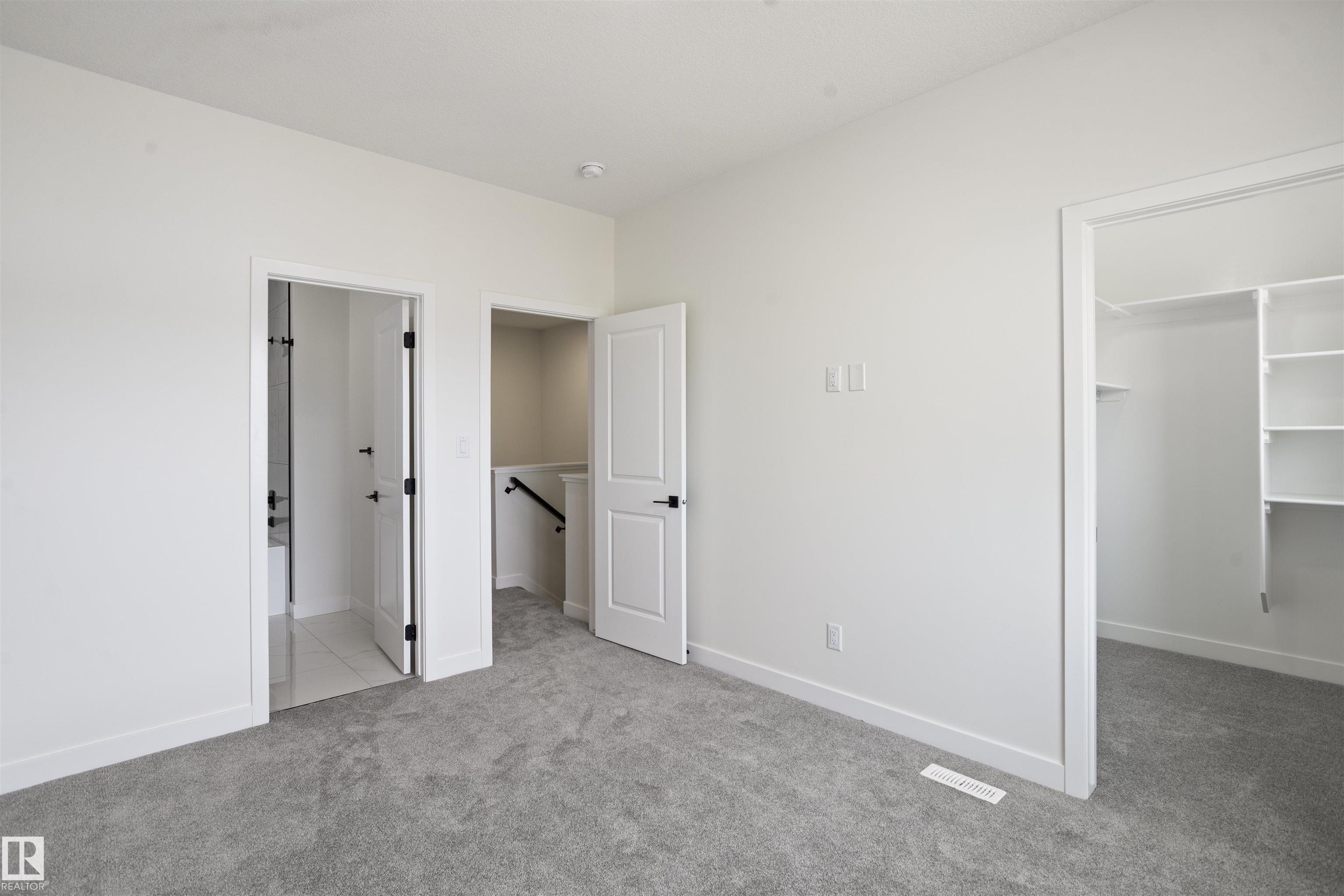 https://zimg.paragon.ice.com/ParagonImages/Property/PM/RAE/225398335/31/0/0/c63c1b5f2f40e44c35747e2978dc9373/1/f2bf2e5007a31aaba1d17b87b61c095b/225398335-7c251aa8-08d8-4e3d-952d-5dcafda48a60.JPG