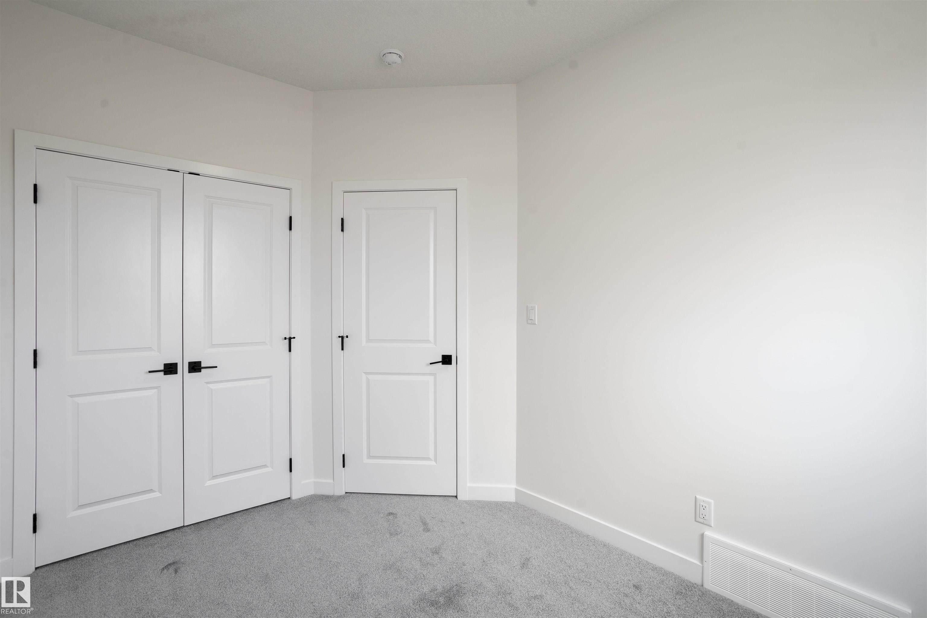 https://zimg.paragon.ice.com/ParagonImages/Property/PM/RAE/225398335/38/0/0/b8be026420b0a651a8942fb4c0978b45/1/f2bf2e5007a31aaba1d17b87b61c095b/225398335-9ac29dd9-409b-422e-b8de-f585e47582ff.JPG