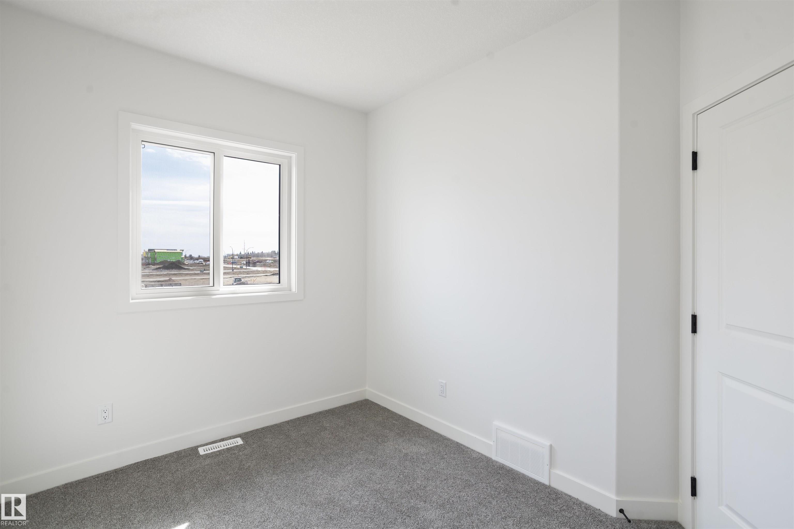 https://zimg.paragon.ice.com/ParagonImages/Property/PM/RAE/225398336/39/0/0/041481c07bfe5e0106df491f1d66d3a6/1/7eb930d92084d5d21f410cebc9ee4379/225398336-7345012b-71a2-41b7-9dab-0d76eb52bb2d.JPG