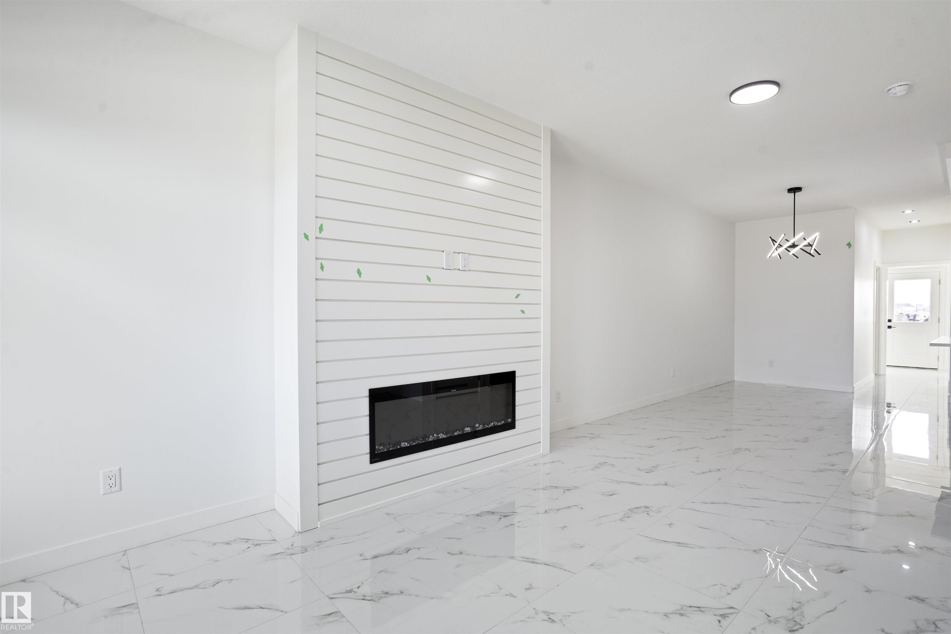 Picture for 619 30 ST SW