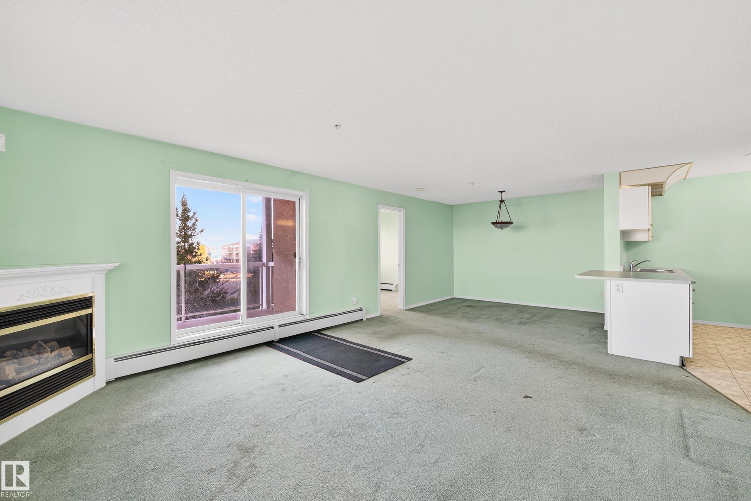 https://zimg.paragon.ice.com/ParagonImages/Property/PM/RAE/225398344/10/0/0/47af01dcb74b3b634530caf6593765cb/1/39d693f7d6c05066a168696599dfdd07/225398344-B217C56C-5098-4C42-9416-F610C3FE2F15.JPG