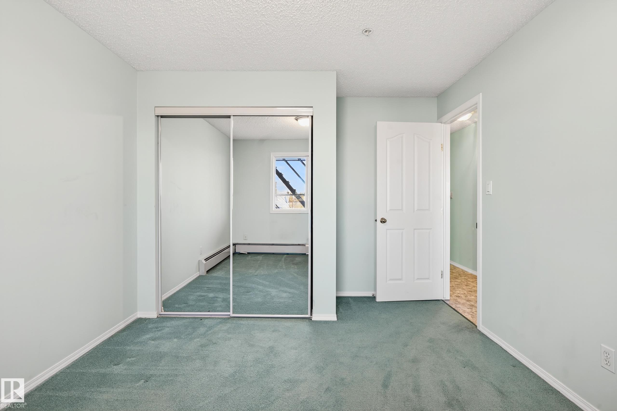 https://zimg.paragon.ice.com/ParagonImages/Property/PM/RAE/225398344/45/0/0/e80a4525927b4eeb7d9a64f2f77cf1cb/1/39d693f7d6c05066a168696599dfdd07/225398344-6A5BB3F5-8699-4D3E-8419-563A5227B777.JPG
