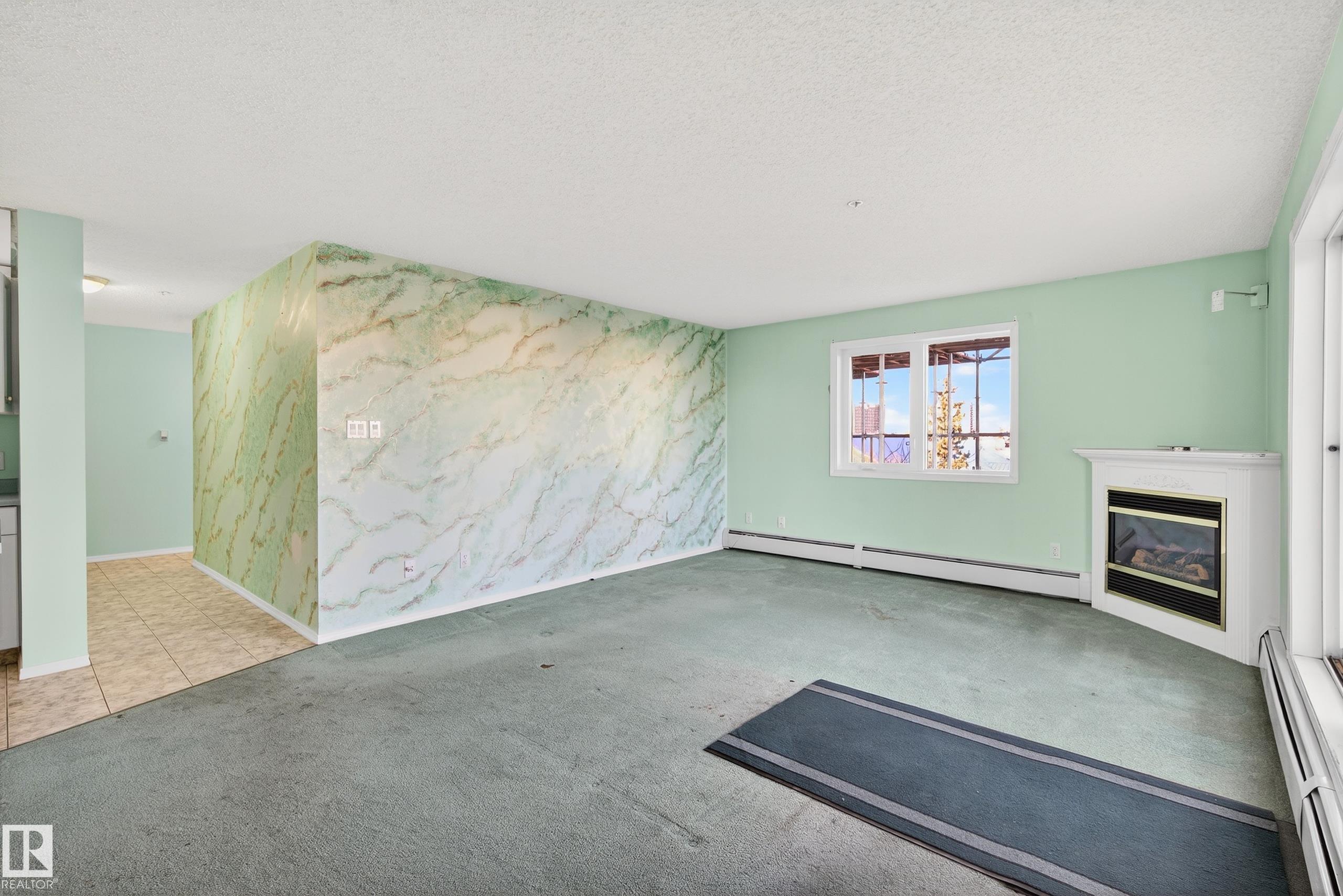 https://zimg.paragon.ice.com/ParagonImages/Property/PM/RAE/225398344/8/0/0/c60903b84e9cd3840c828a455db94644/1/39d693f7d6c05066a168696599dfdd07/225398344-C81FA214-537C-486F-BCF3-02C424E5F328.JPG
