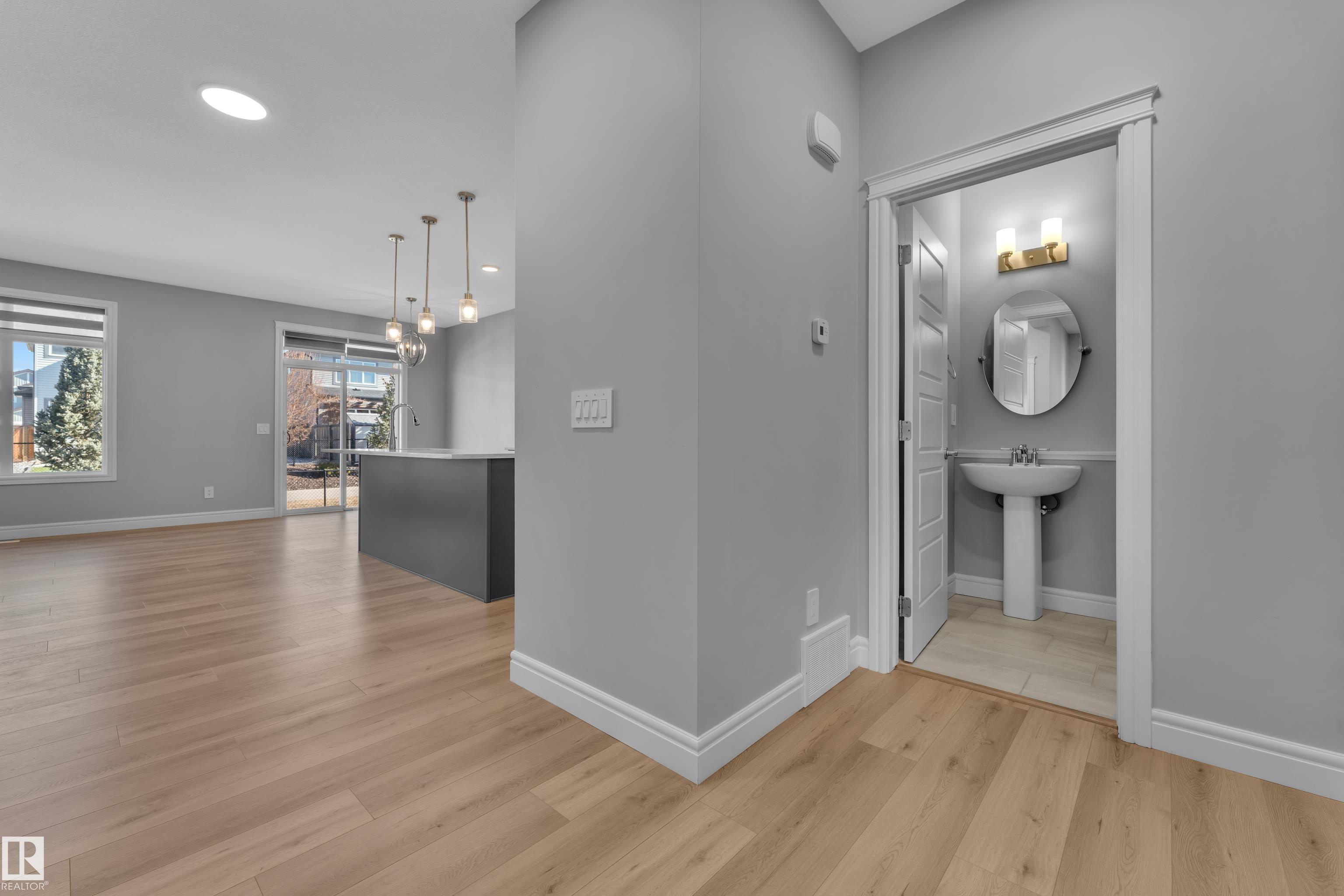 Photo 3 at 16222 19 Avenue SW, Glenridding Heights, Edmonton