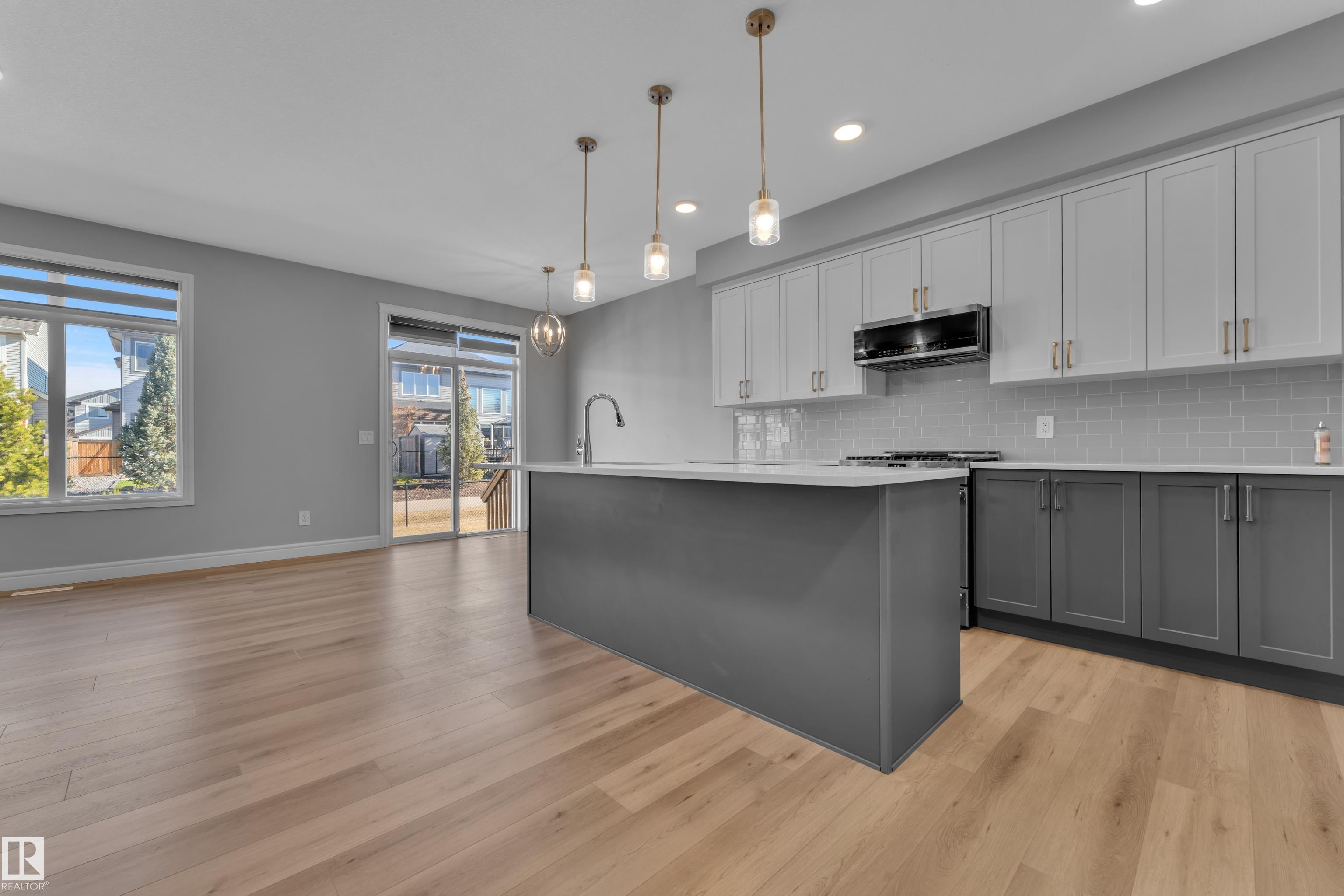 Photo 4 at 16222 19 Avenue SW, Glenridding Heights, Edmonton