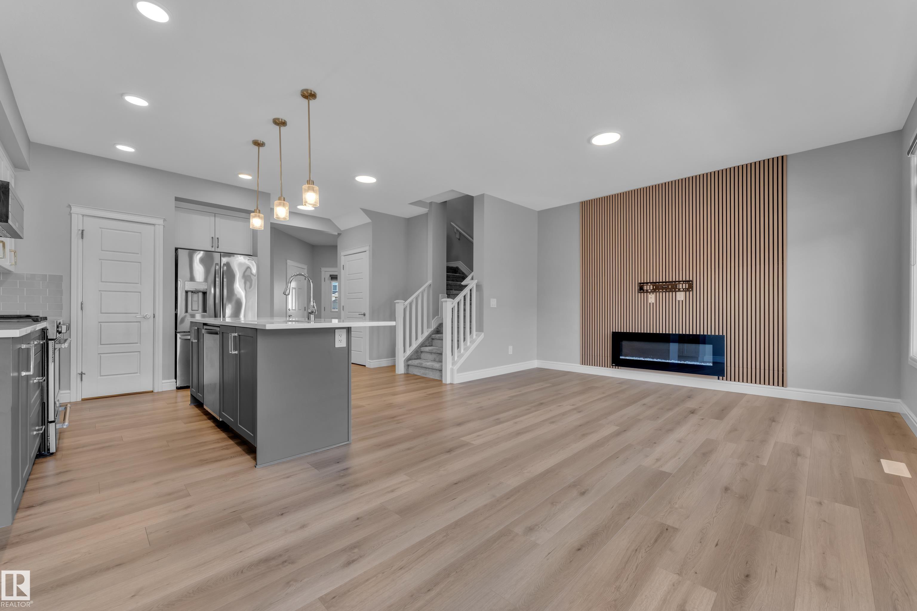 Photo 8 at 16222 19 Avenue SW, Glenridding Heights, Edmonton