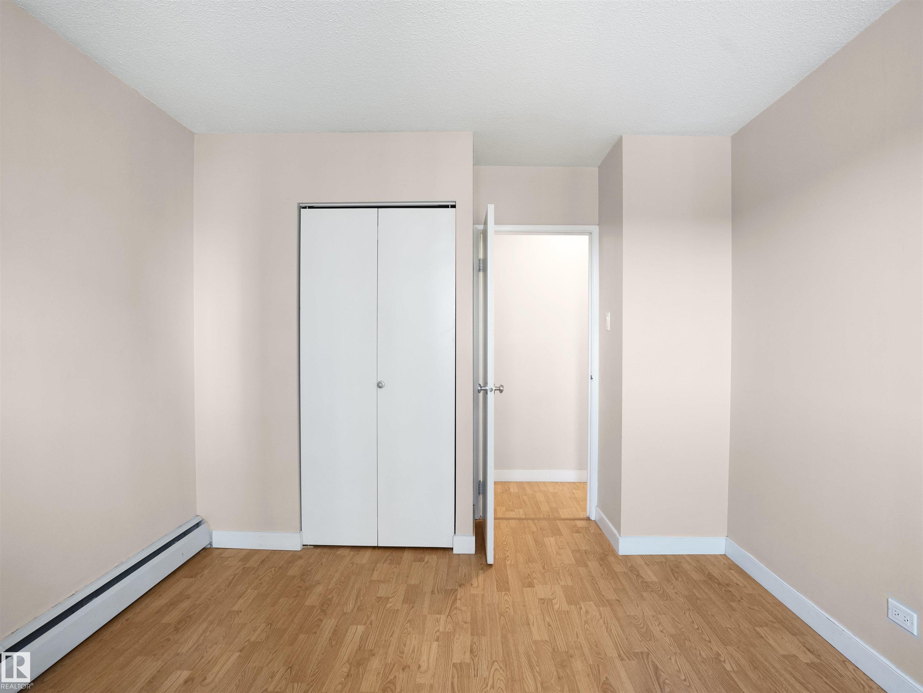 https://zimg.paragon.ice.com/ParagonImages/Property/PM/RAE/225398362/26/0/0/939d8f07fb555e1fe099fcfb6c53e7e4/1/0fc0de42fc9ba73109314eed0b7ada45/225398362-5851199b-3044-4c47-9ad4-e9ea737527c5.JPG