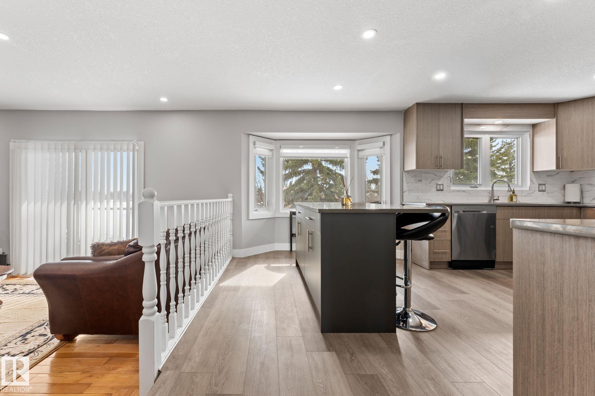 Photo 13 at 10673 161 Avenue NW, Beaumaris, Edmonton