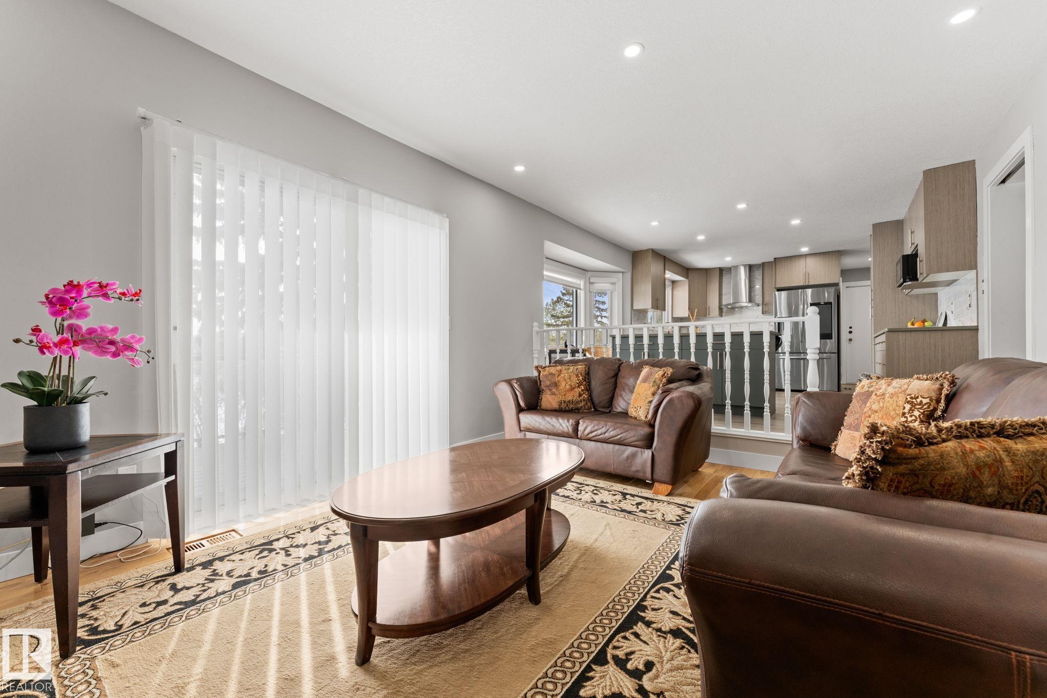 Photo 17 at 10673 161 Avenue NW, Beaumaris, Edmonton