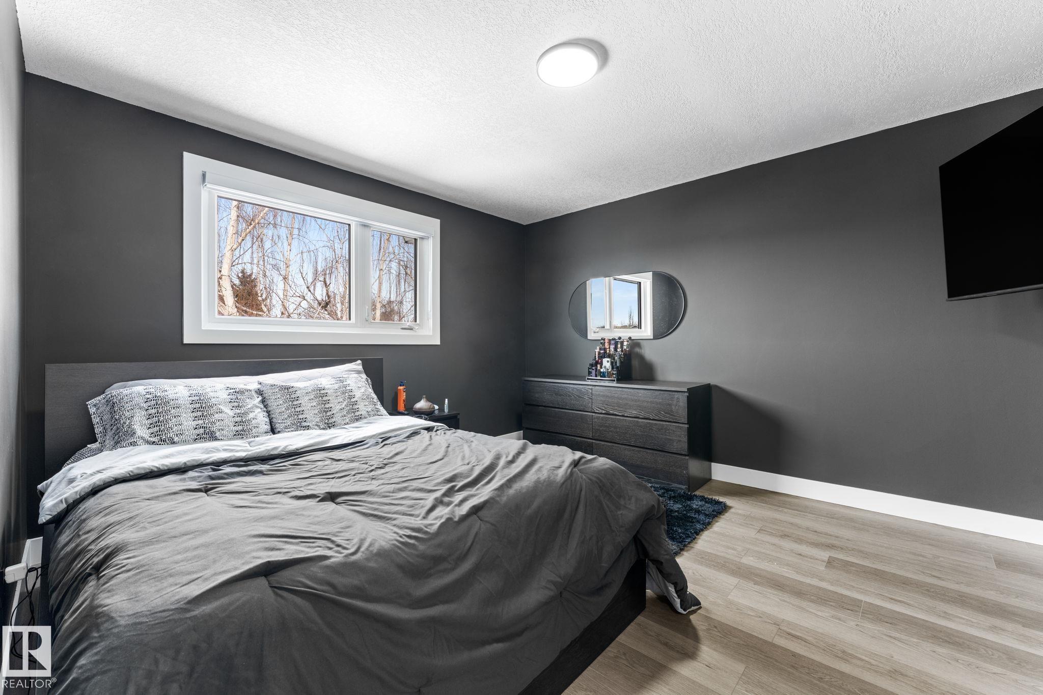 Photo 29 at 10673 161 Avenue NW, Beaumaris, Edmonton