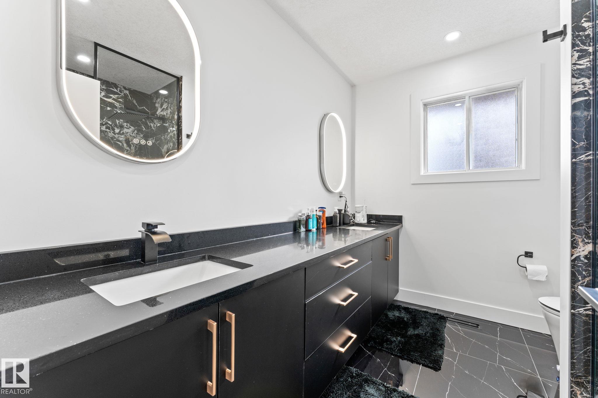 Photo 31 at 10673 161 Avenue NW, Beaumaris, Edmonton