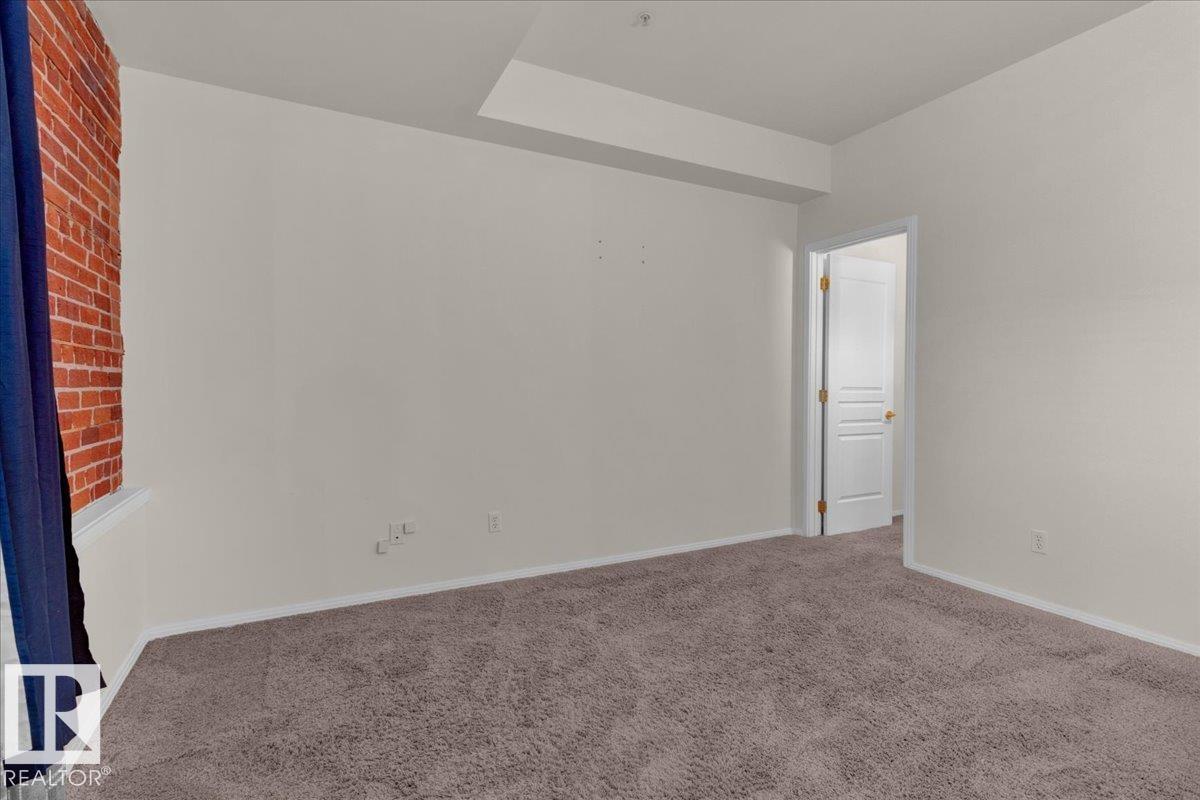 https://zimg.paragon.ice.com/ParagonImages/Property/PM/RAE/225398366/25/0/0/e8529642906dca2d0b2c4f09228735e8/1/b84d466e5c90a338e5b5c09e2579cddb/225398366-ec0b830e-2d68-43a4-bb89-54dad592efeb.JPG