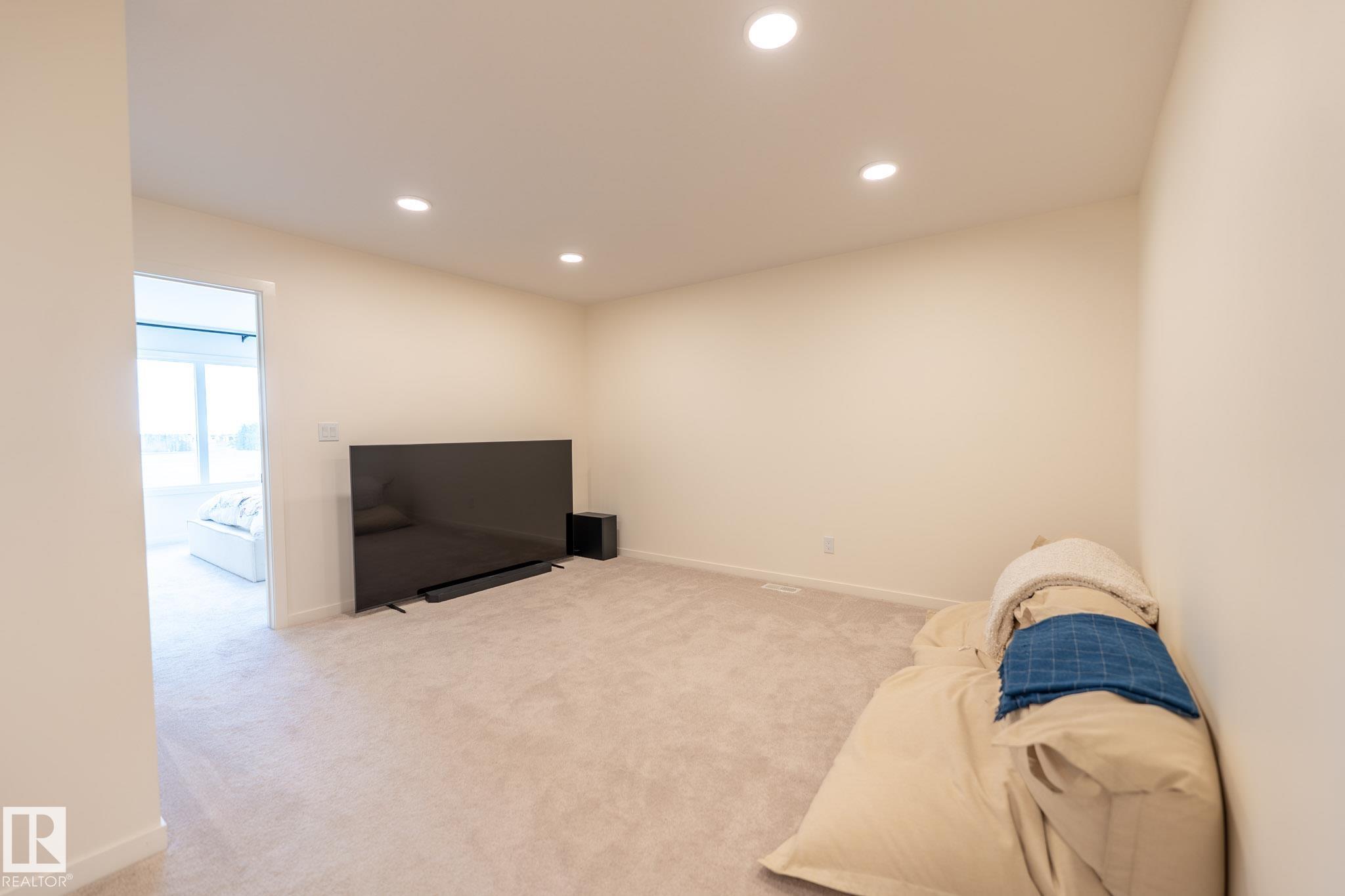 https://zimg.paragon.ice.com/ParagonImages/Property/PM/RAE/225398370/22/0/0/4eecba3ab2c2d8b37f10817d08bee718/1/c0b1f9e3340855eef816eb0be3e5c575/225398370-2d5e2796-91d8-469a-811f-111b7fd33f41.JPG