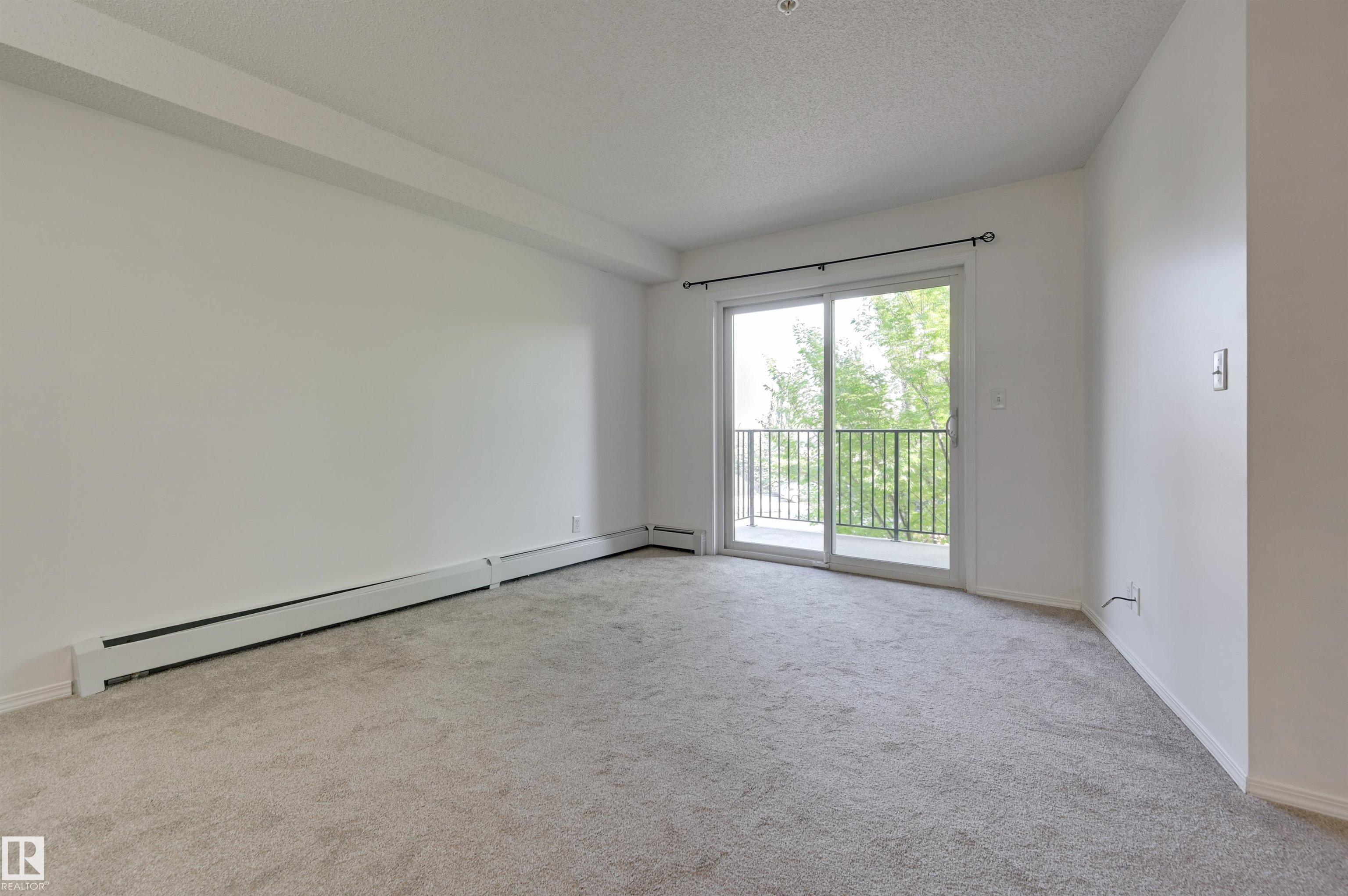 https://zimg.paragon.ice.com/ParagonImages/Property/PM/RAE/225398381/33/0/0/be92b5946264e052d6227ff9ae2960ed/1/dd68f31fe765de260587cf74424e47bf/225398381-5B34B94C-A0AA-4D49-9B8C-66447549CC5A.JPG