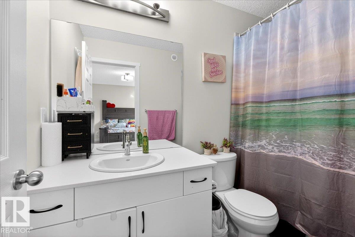 Photo 15 at 5315 22 Avenue SW, Walker, Edmonton