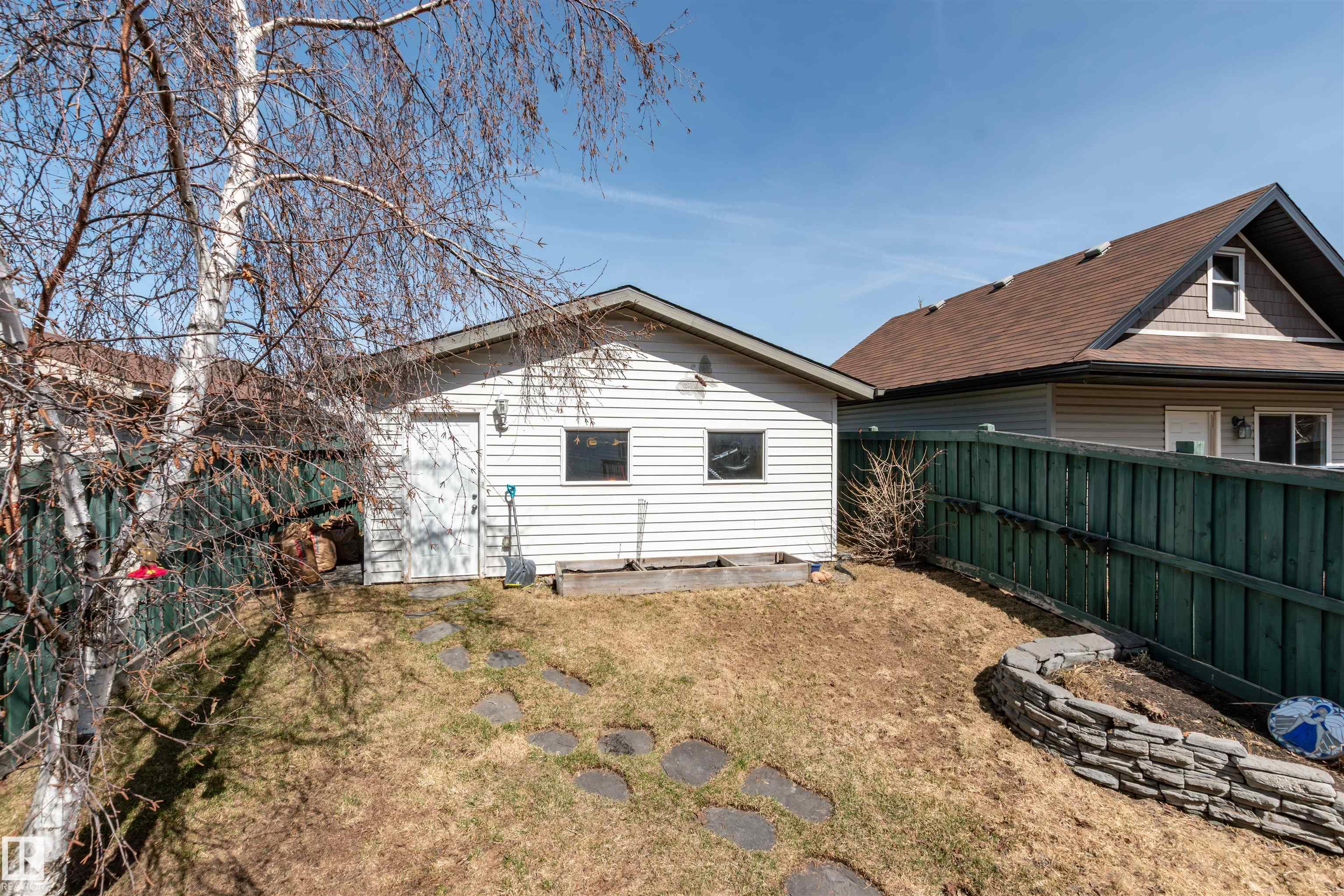 https://zimg.paragon.ice.com/ParagonImages/Property/PM/RAE/225398391/40/0/0/9fbc61d23c4f3cd5ffff679328e707b7/1/ca31f3c28e41b32890844c215f28a5ba/225398391-9223c616-dfe8-4b9f-b7fb-b8cdf5204c54.JPG