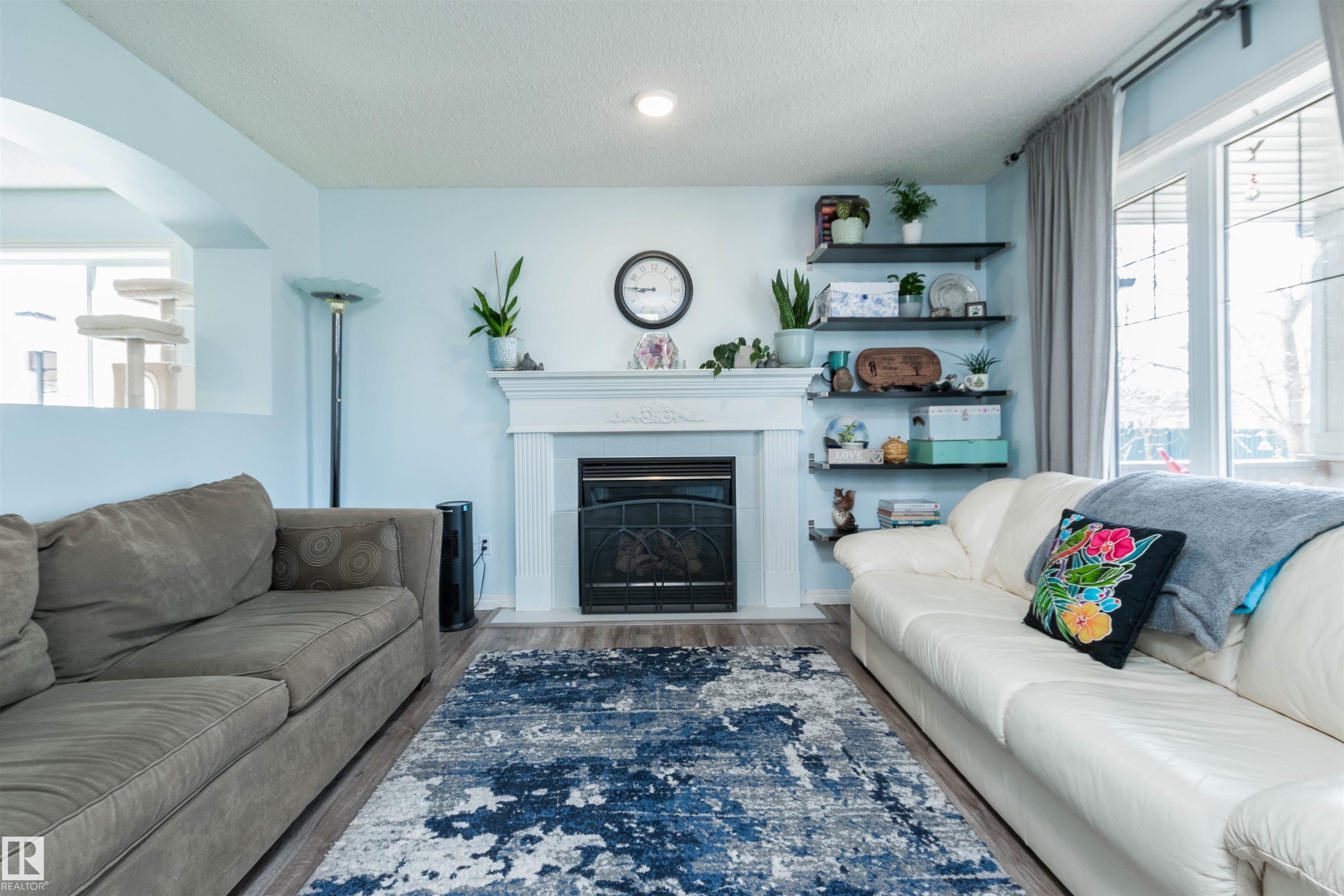 Picture for 12204 18 AV SW