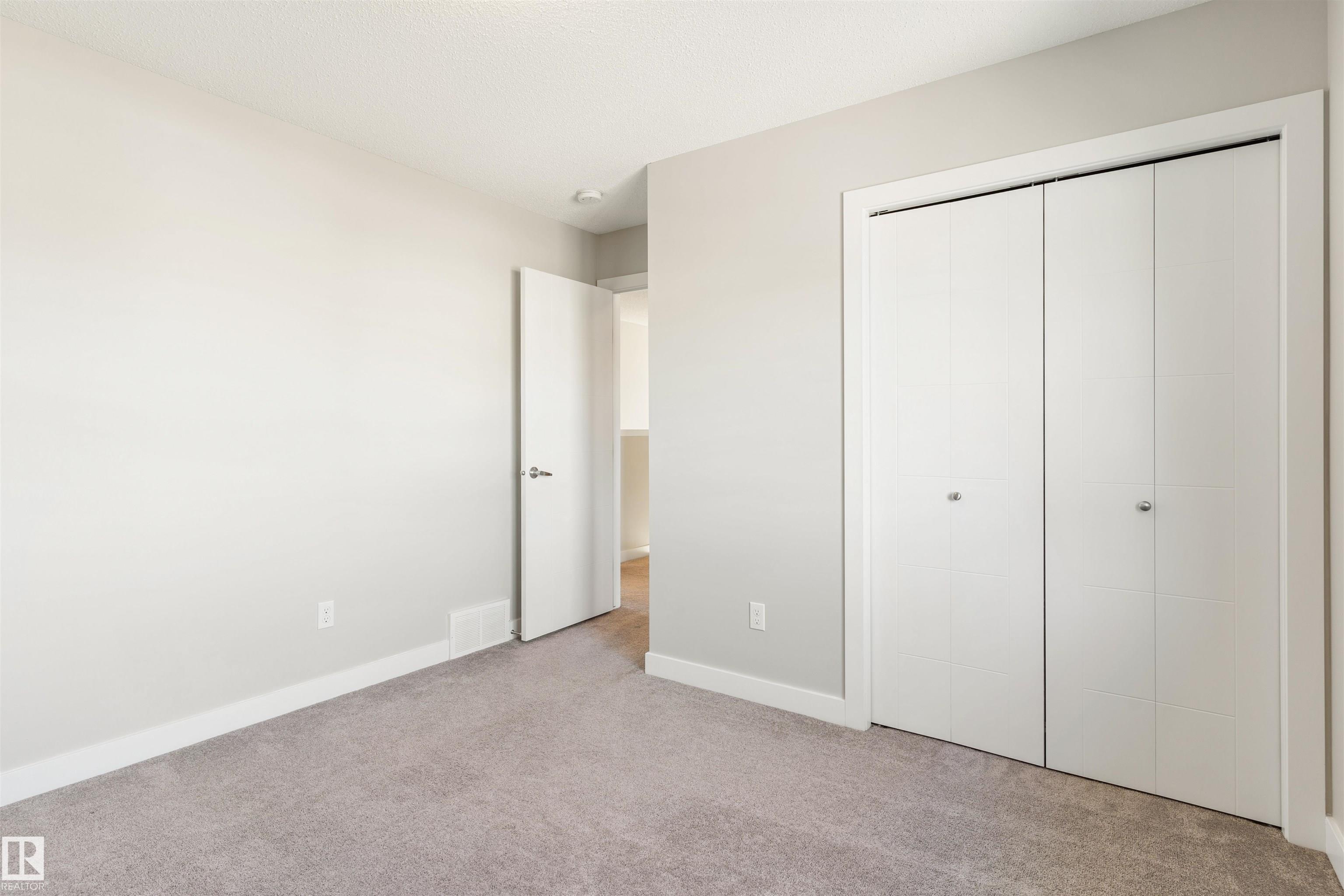 https://zimg.paragon.ice.com/ParagonImages/Property/PM/RAE/225398392/25/0/0/bbd180bc94aa429d272a3e7f29279a5b/1/99b6c8d11738e9a59b223b70464bd06c/225398392-7adf122a-bdb8-496d-ba6f-b9686bb7bd1e.JPG