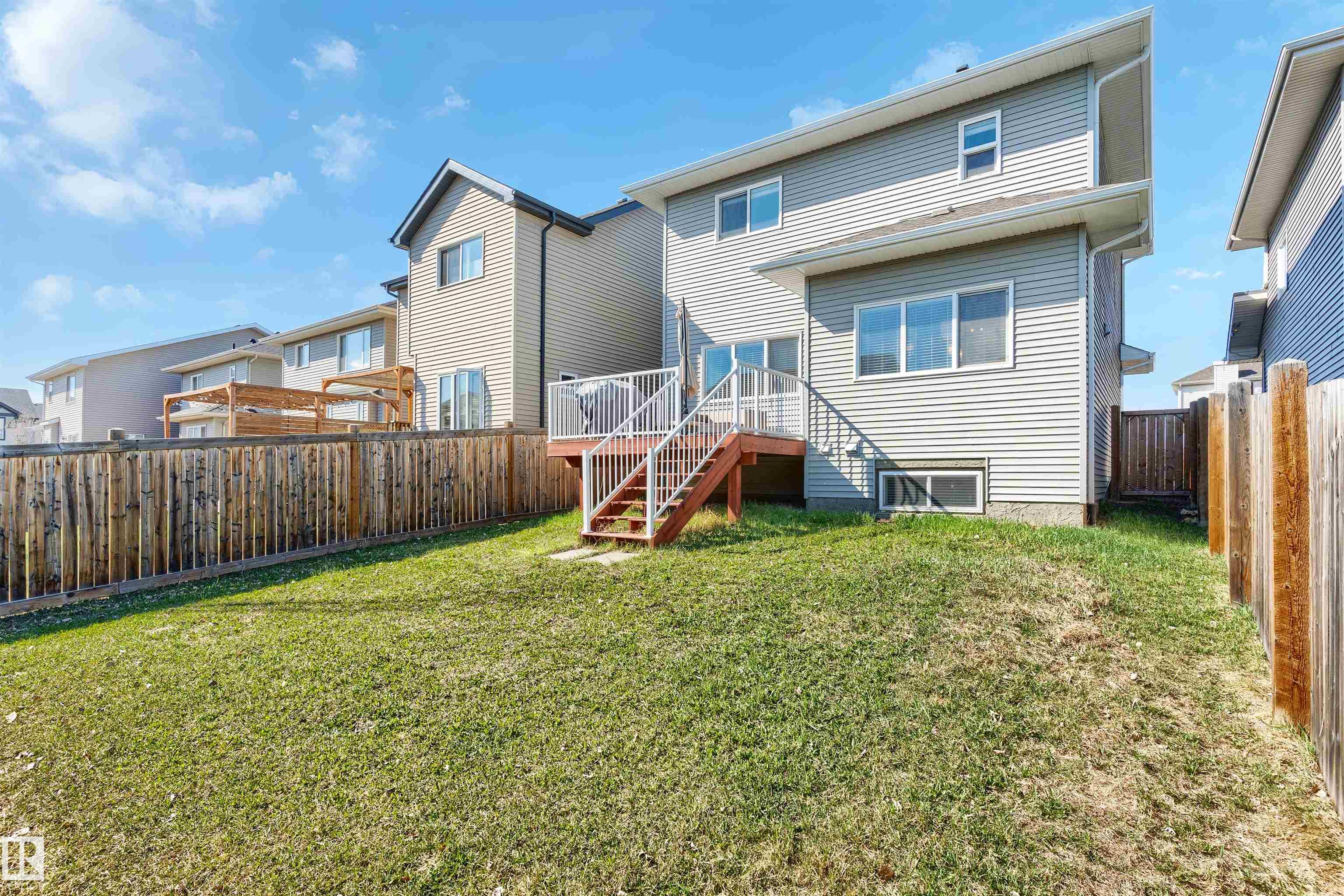https://zimg.paragon.ice.com/ParagonImages/Property/PM/RAE/225398392/44/0/0/0a7707d7a7d12aa86610af22524e8e53/1/99b6c8d11738e9a59b223b70464bd06c/225398392-9a9dd263-b3fe-4ac2-aaf9-1973821d5cab.JPG