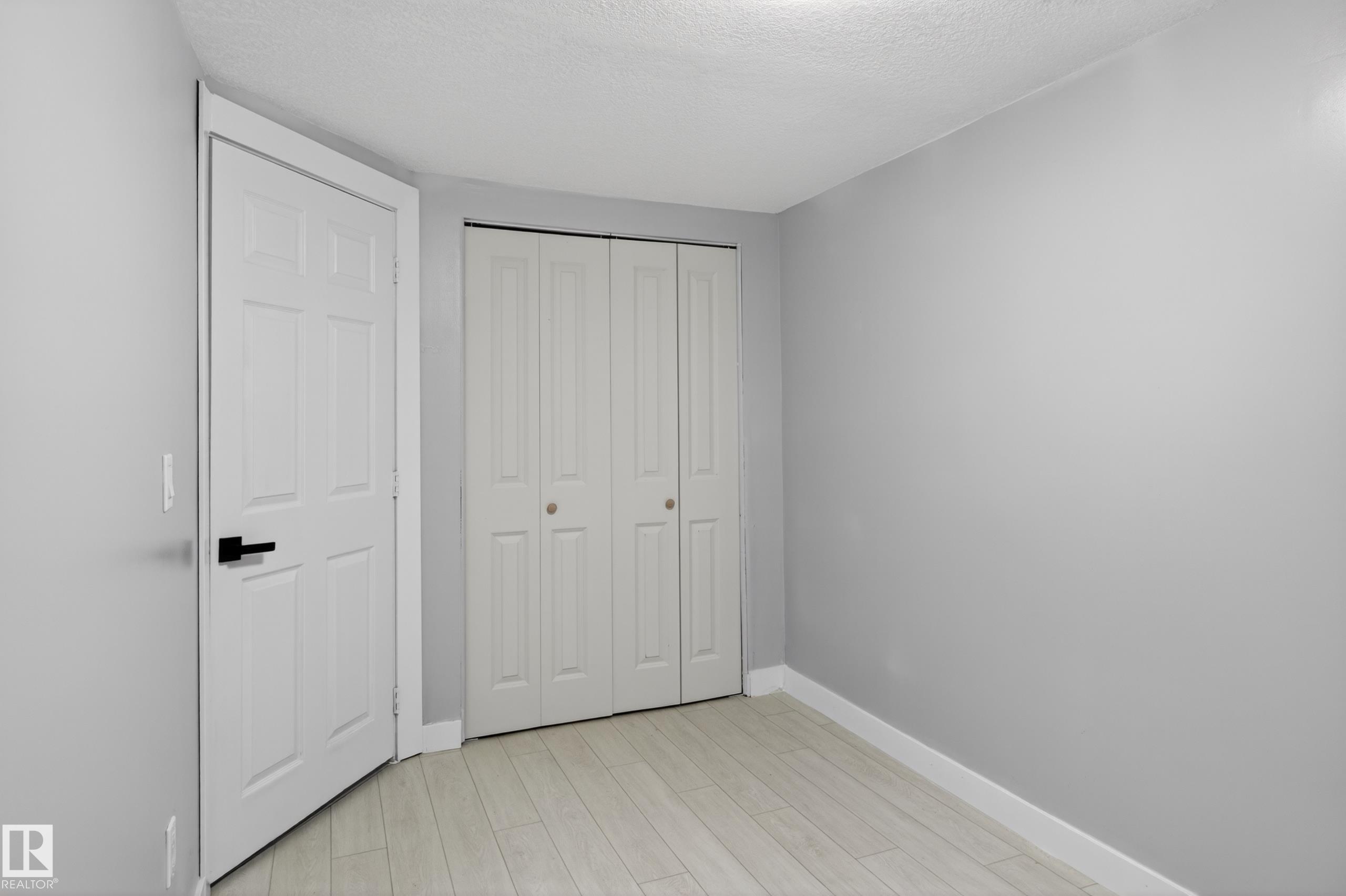 https://zimg.paragon.ice.com/ParagonImages/Property/PM/RAE/225398402/27/0/0/c591b9bc64c100c26df82e6f9203707f/1/22c39aea9719be569fb334da1d9d4fd9/225398402-4cc0a7c0-2142-4263-b569-a36a521340cd.JPG